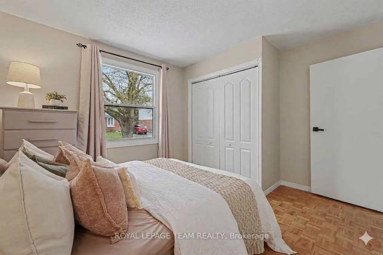 Photo 14 of 23 Spearman Lane, Ottawa, Kanata - Glencairn/Hazeldean — HOMEH