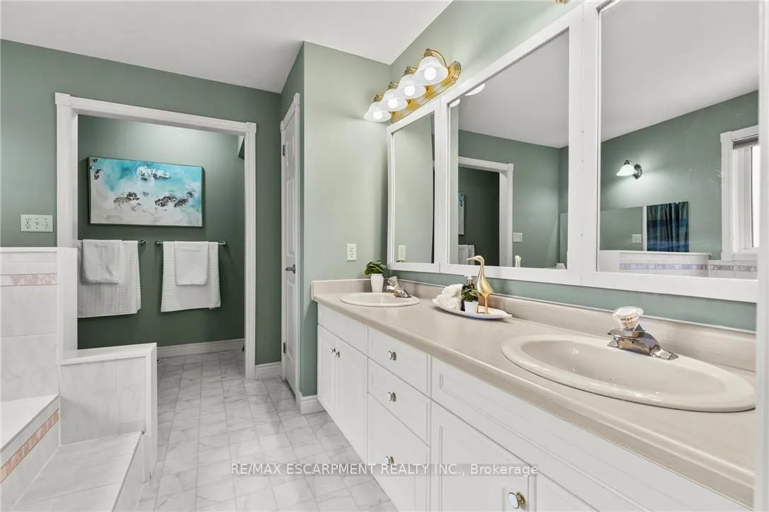 Photo 24 of 3602 Glen Elgin Drive, Lincoln, Lincoln-Jordan/Vineland — HOMEH