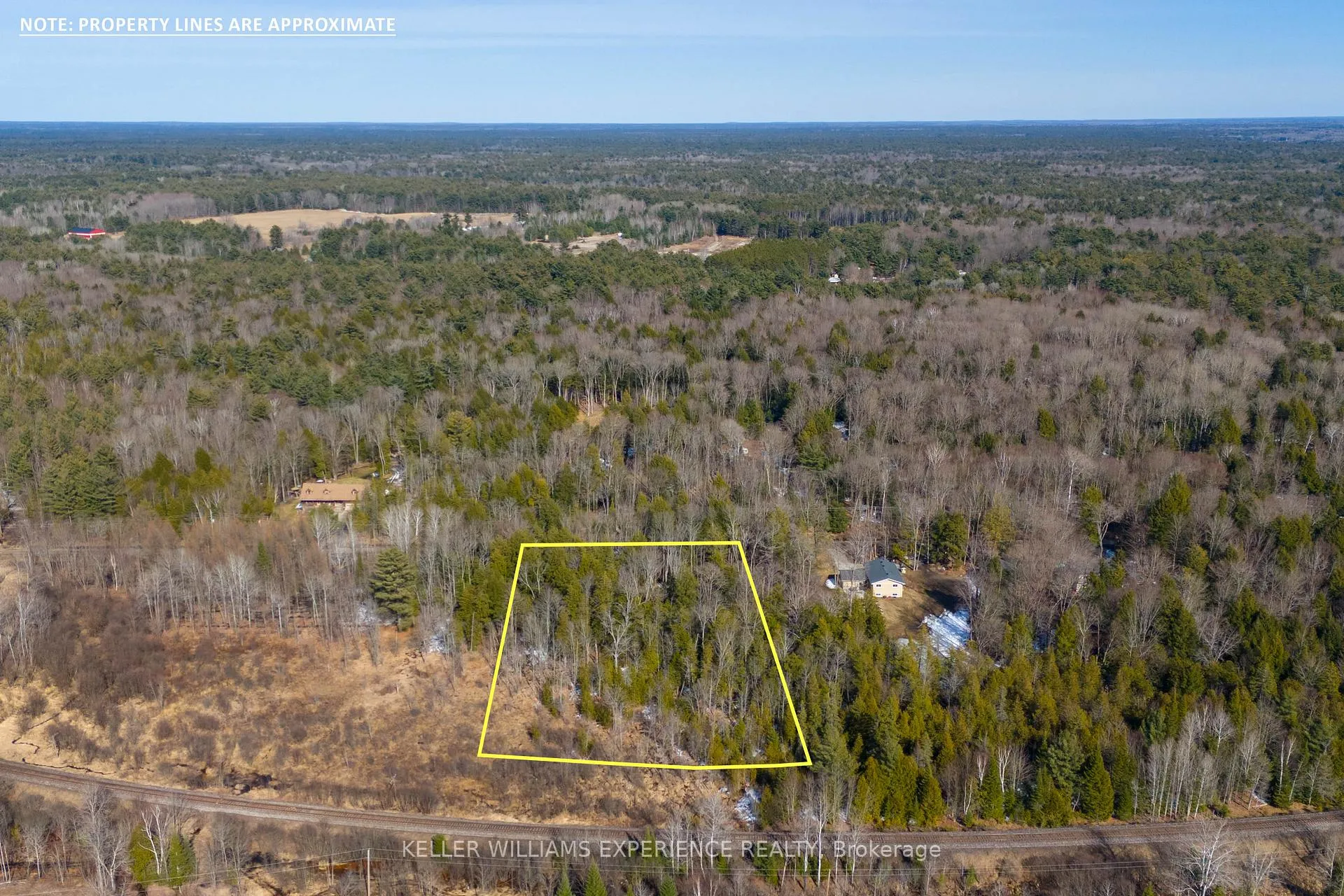 Photo 7 of 1042 Art Crisp Road, Gravenhurst, Morrison — HOMEH