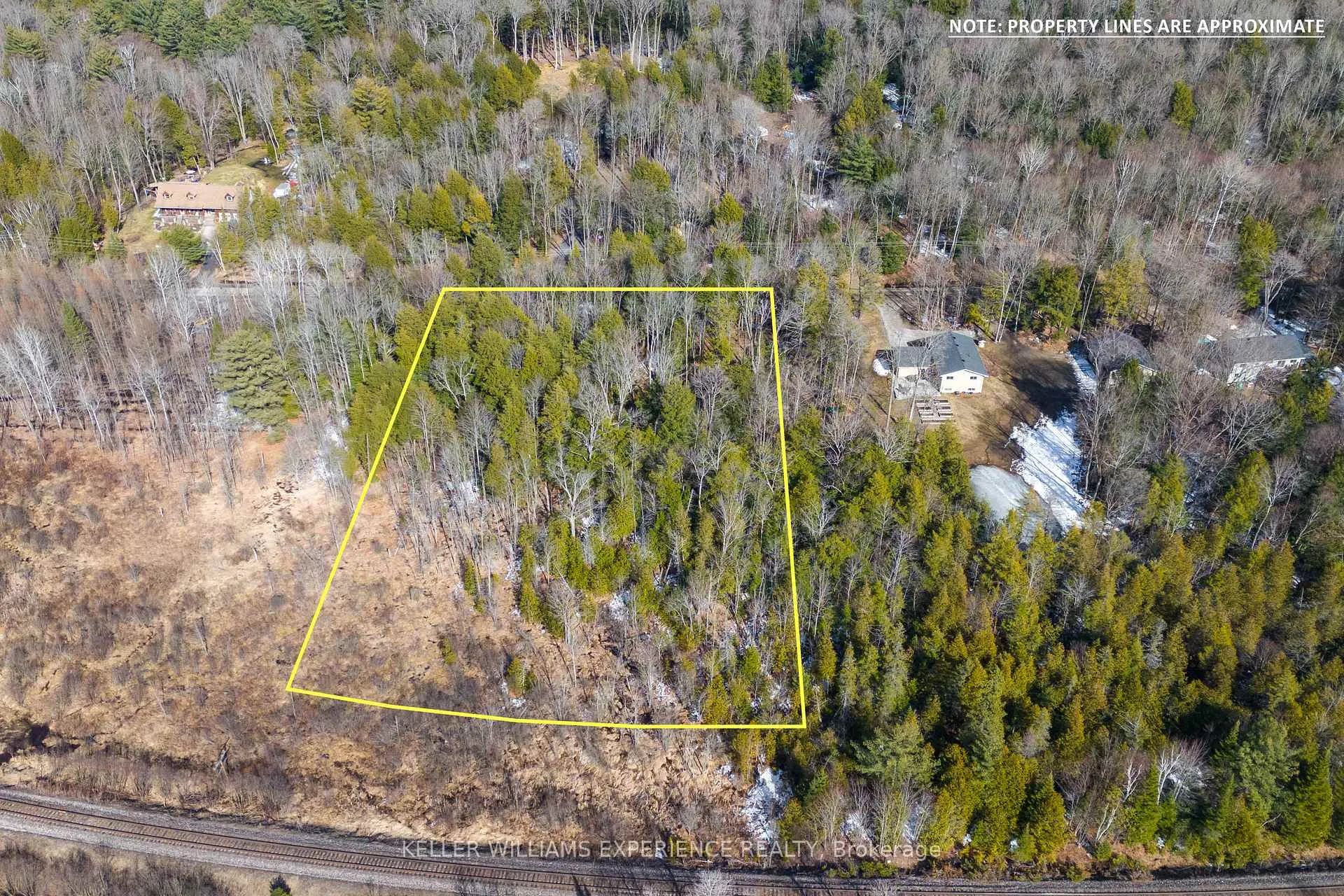 Photo 9 of 1042 Art Crisp Road, Gravenhurst, Morrison — HOMEH