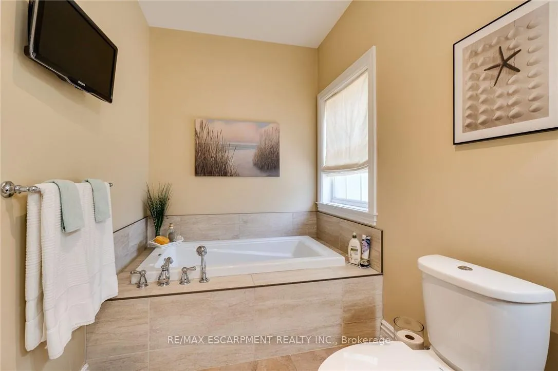 Photo 25 of 1026 Beach Boulevard, Hamilton, Hamilton Beach — HOMEH