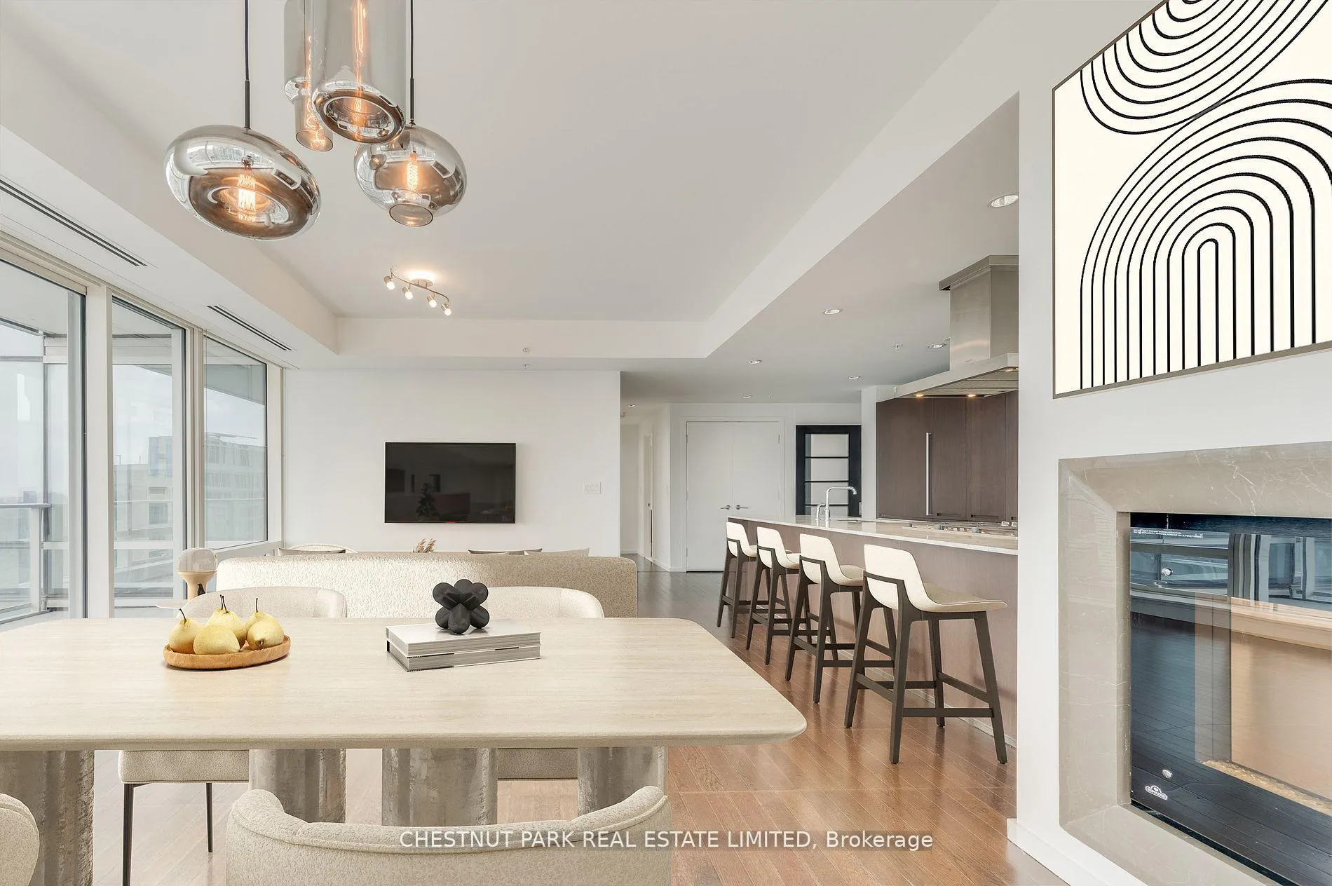 Photo 4 of Unit 3205, 180 University Avenue, Toronto, Bay Street Corridor — HOMEH