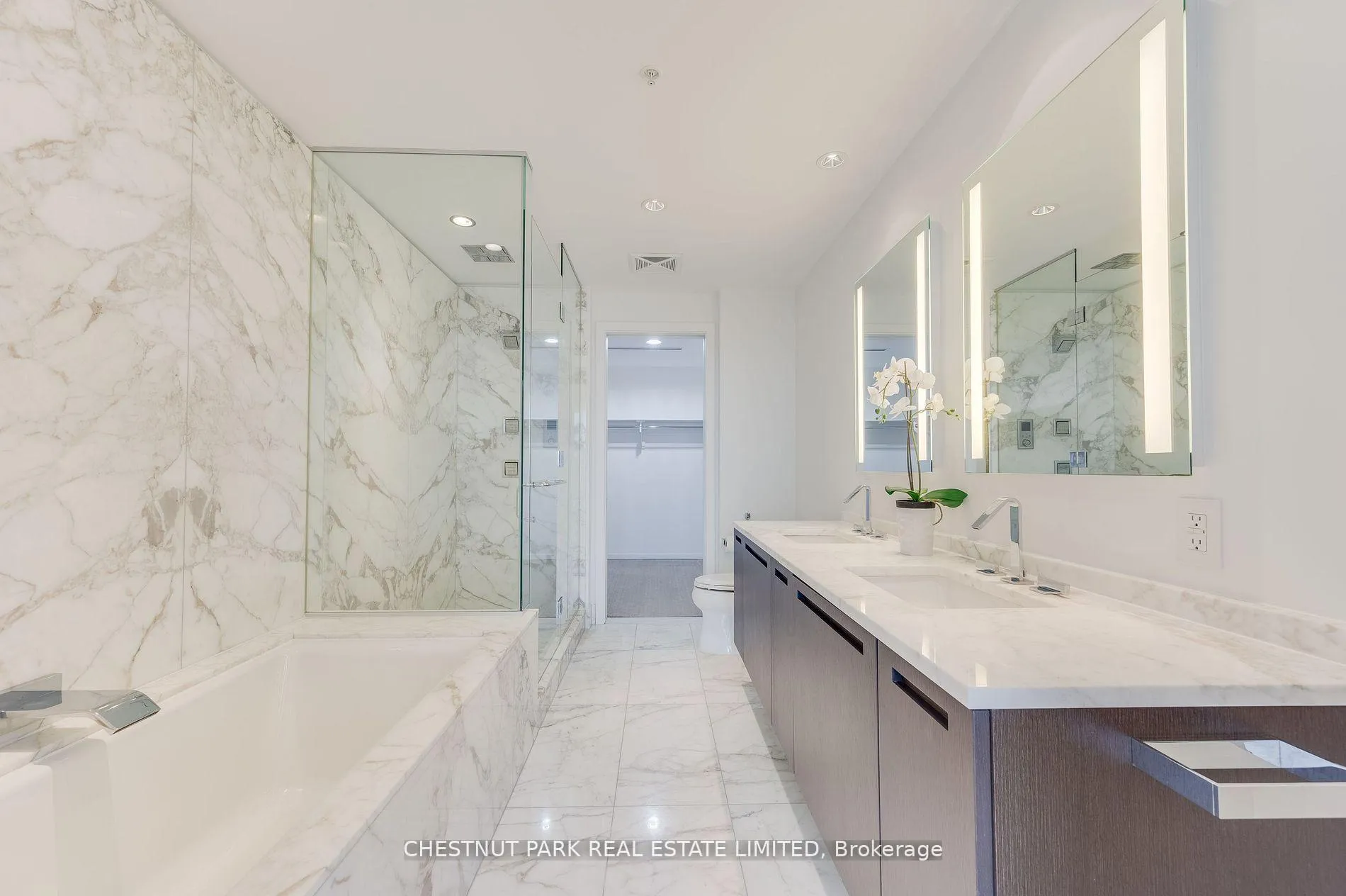 Photo 17 of Unit 3205, 180 University Avenue, Toronto, Bay Street Corridor — HOMEH