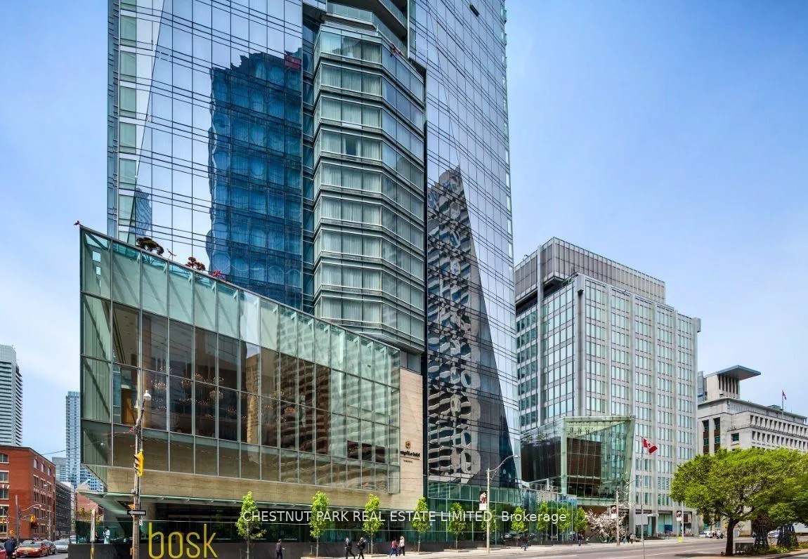 Photo 36 of Unit 3205, 180 University Avenue, Toronto, Bay Street Corridor — HOMEH