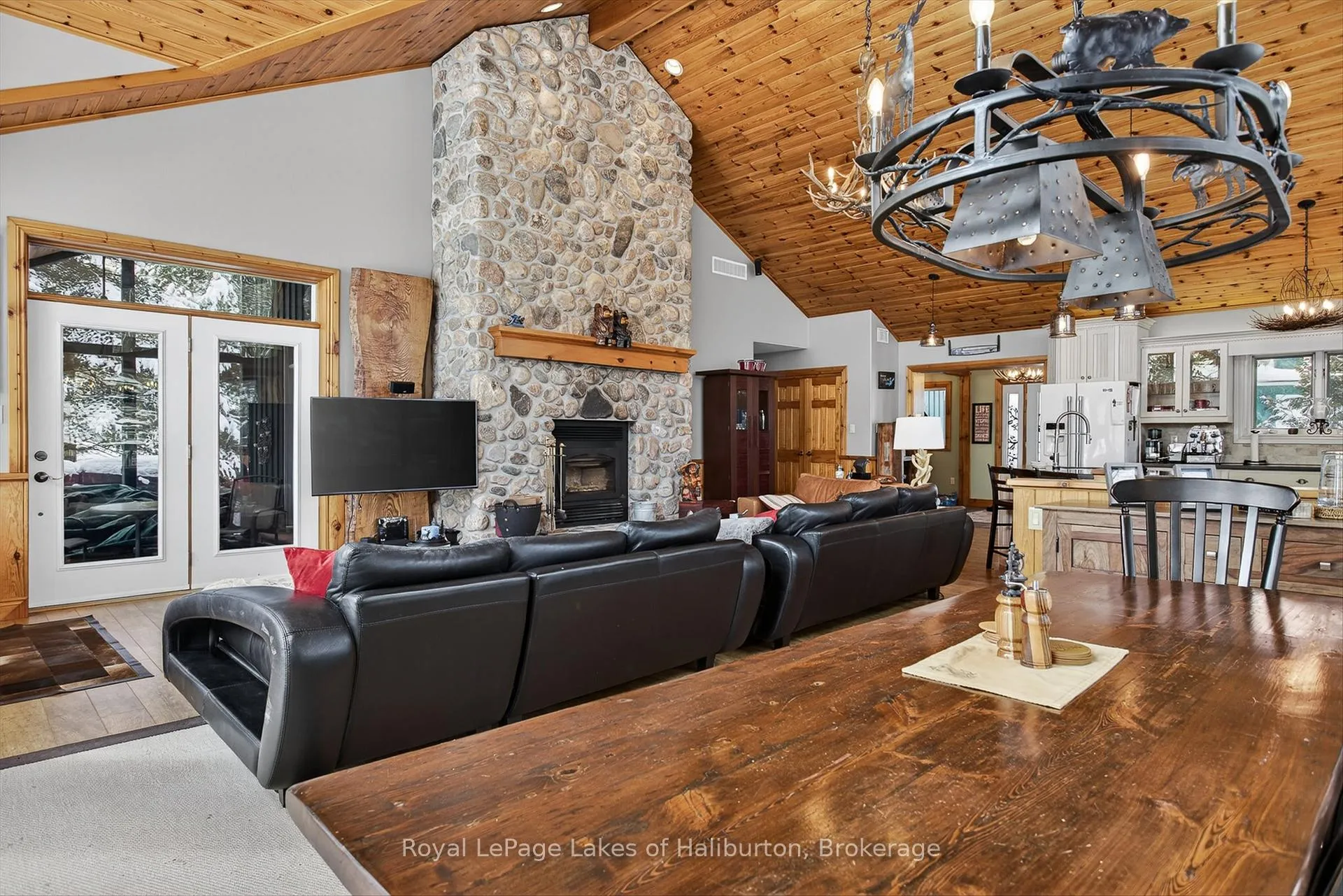 Photo 22 of 54 Clearview Drive, Trent Lakes — HOMEH