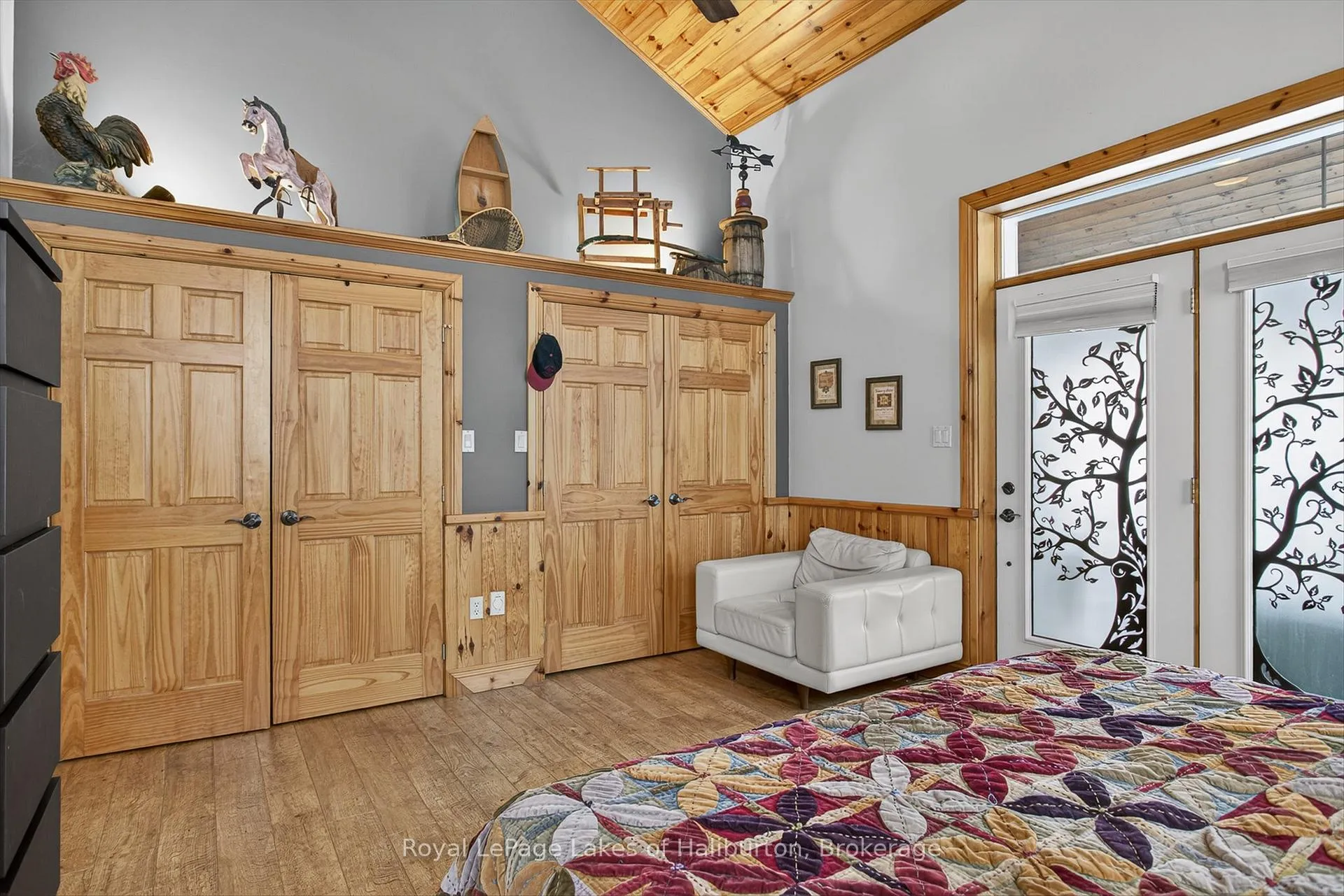 Photo 24 of 54 Clearview Drive, Trent Lakes — HOMEH