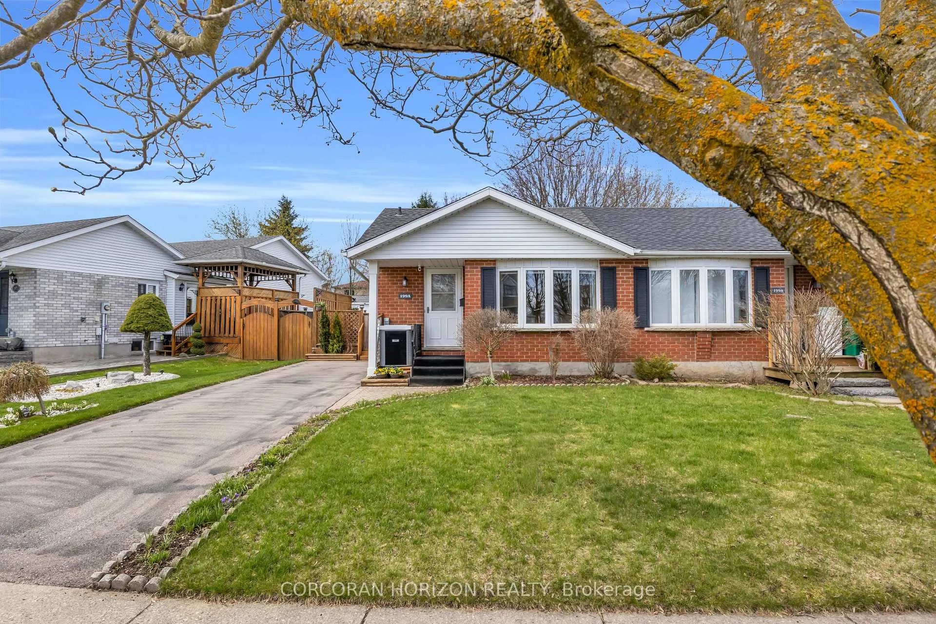 Photo 2 of 199A Auburn Drive, Waterloo — HOMEH