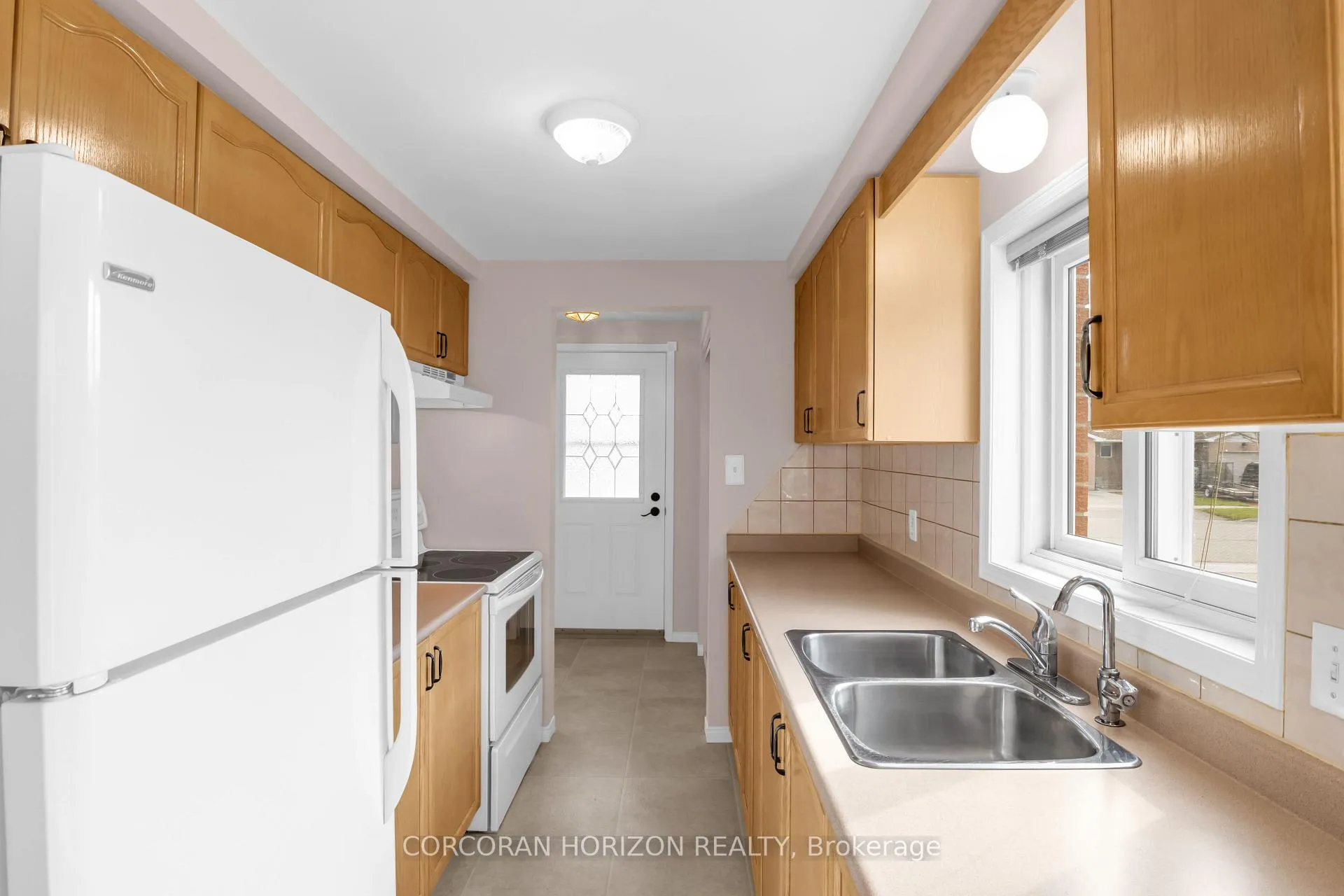 Photo 9 of 199A Auburn Drive, Waterloo — HOMEH
