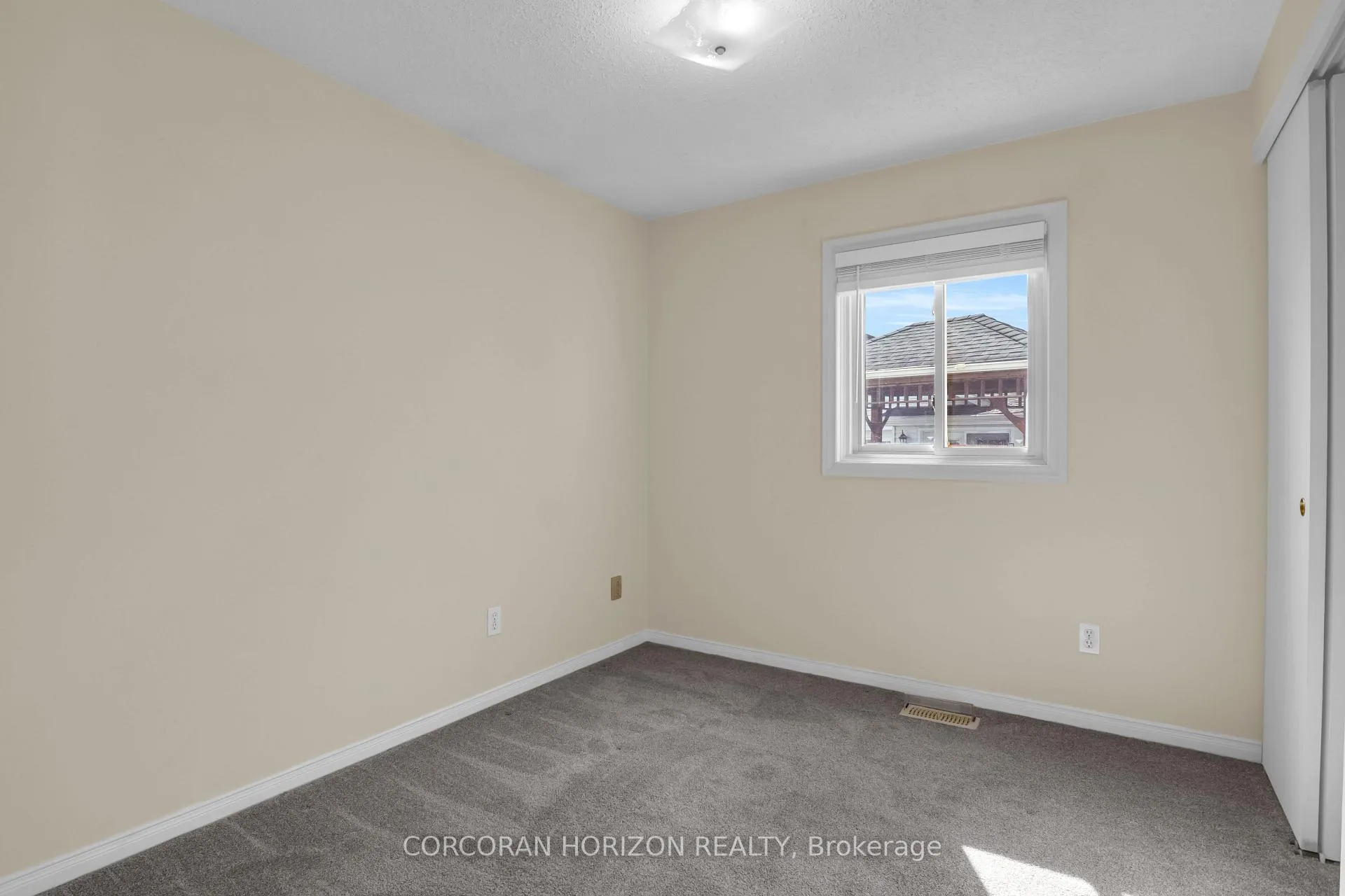 Photo 17 of 199A Auburn Drive, Waterloo — HOMEH