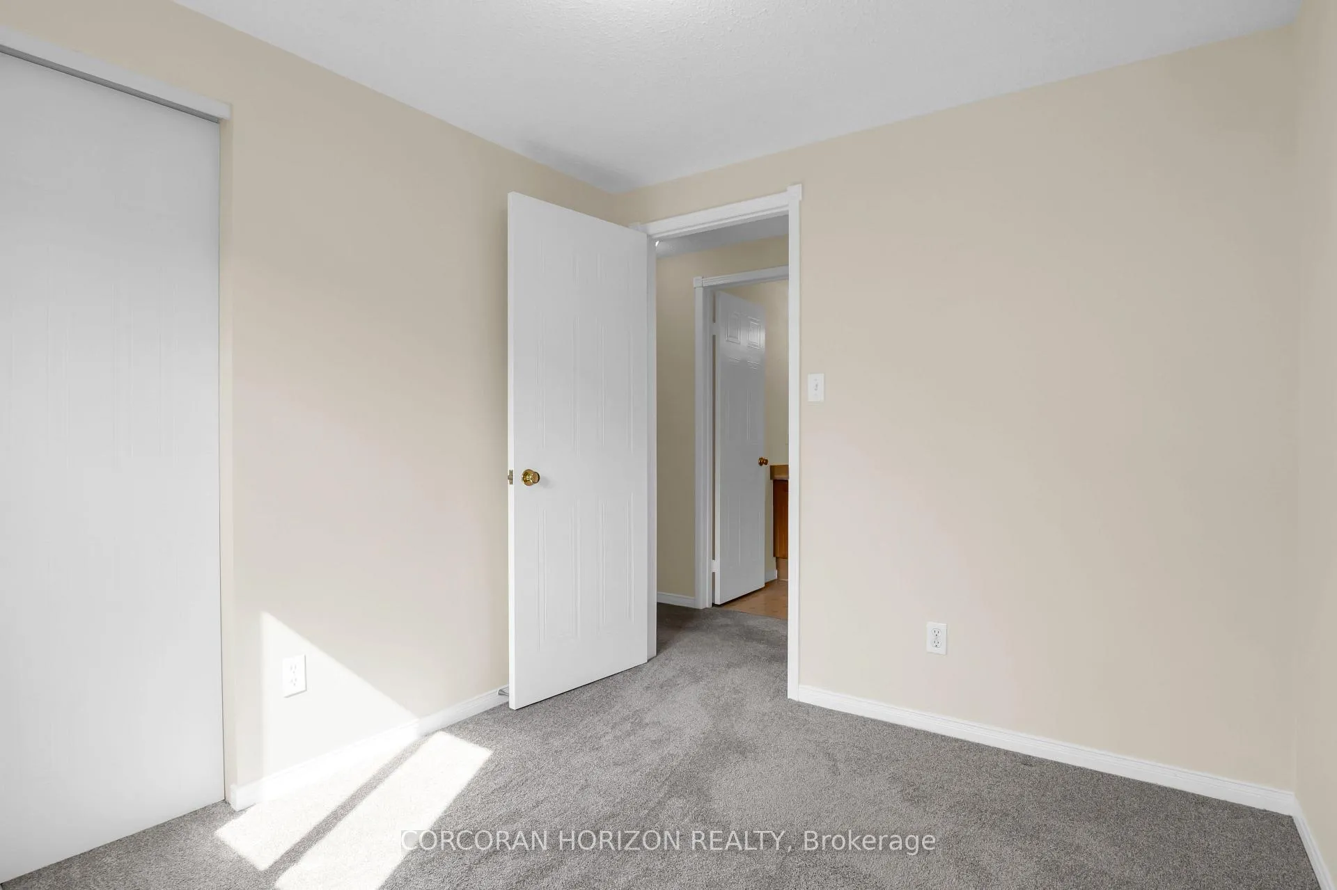 Photo 18 of 199A Auburn Drive, Waterloo — HOMEH