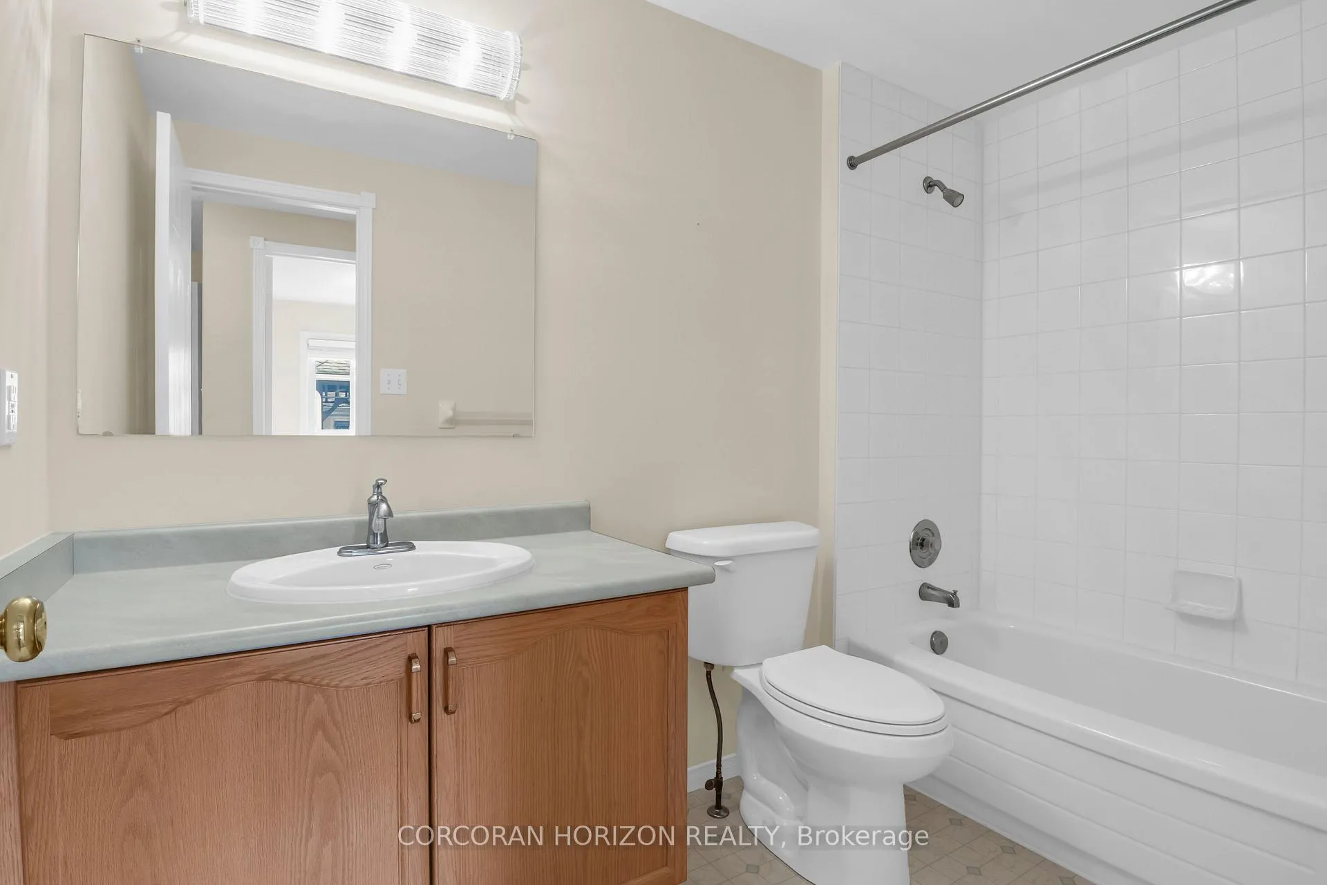 Photo 19 of 199A Auburn Drive, Waterloo — HOMEH