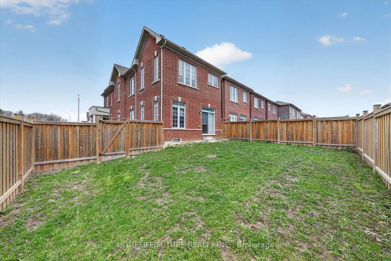 Photo 39 of 1 Reddington Road, Markham, Cedarwood — HOMEH