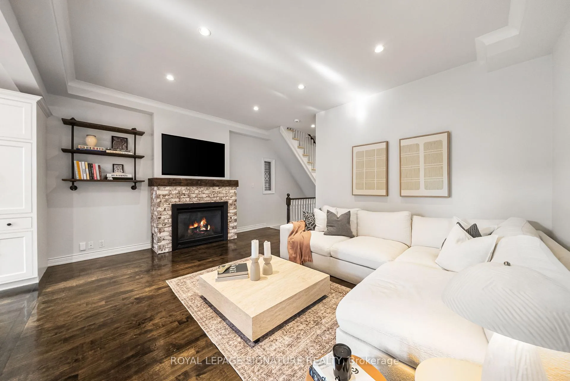 Photo 12 of 220 Westlake Avenue, Toronto, Woodbine-Lumsden — HOMEH