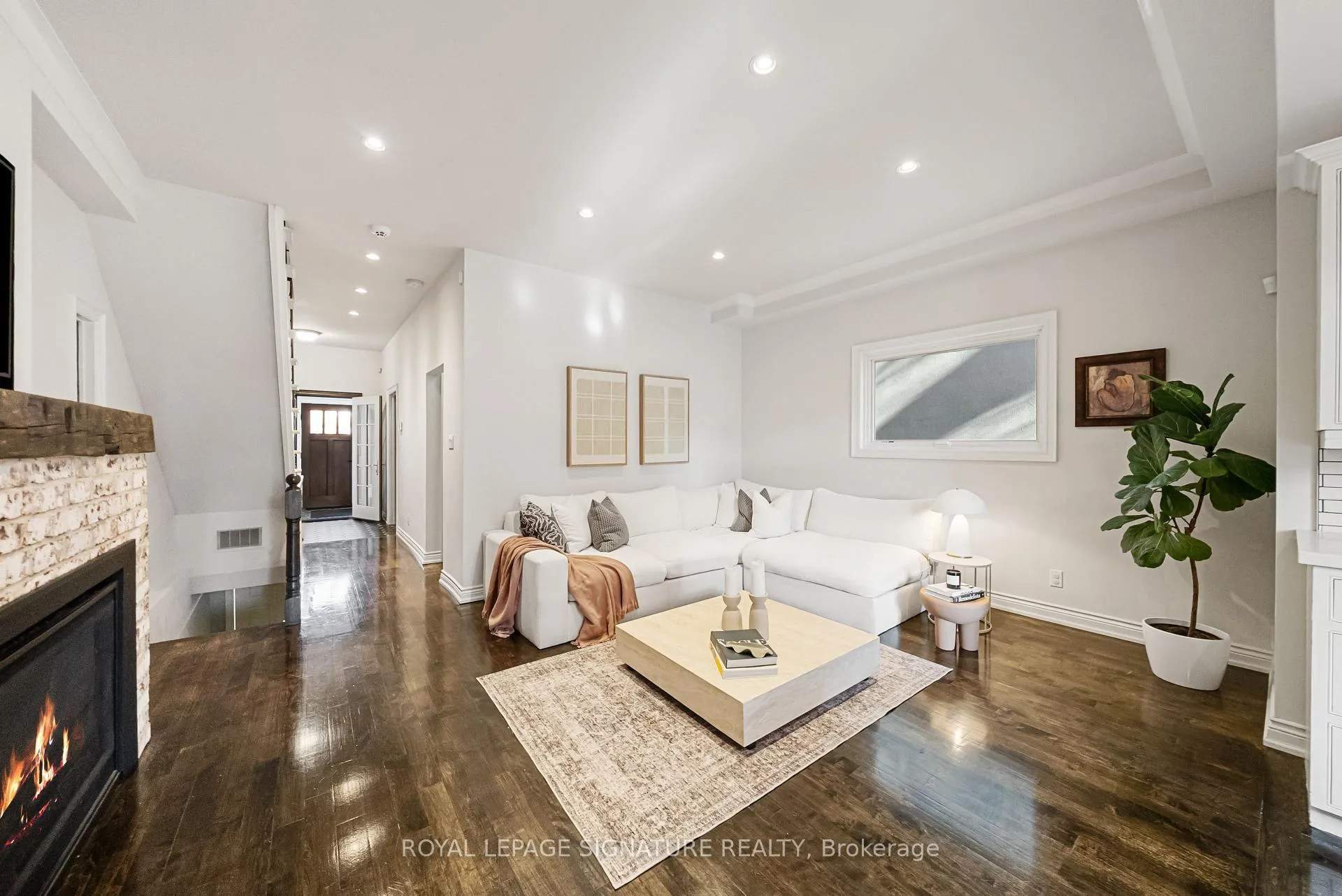 Photo 13 of 220 Westlake Avenue, Toronto, Woodbine-Lumsden — HOMEH