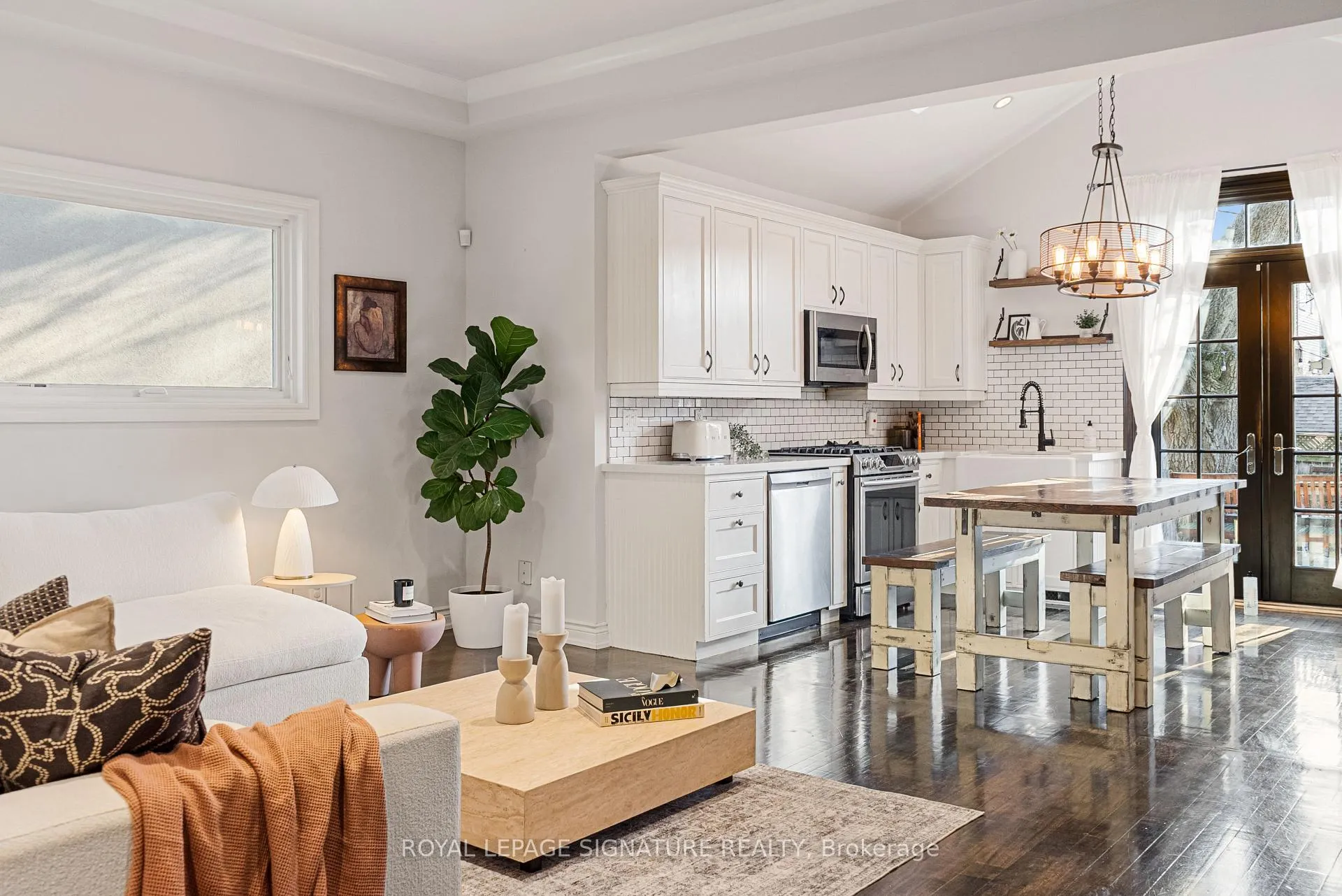 Photo 15 of 220 Westlake Avenue, Toronto, Woodbine-Lumsden — HOMEH