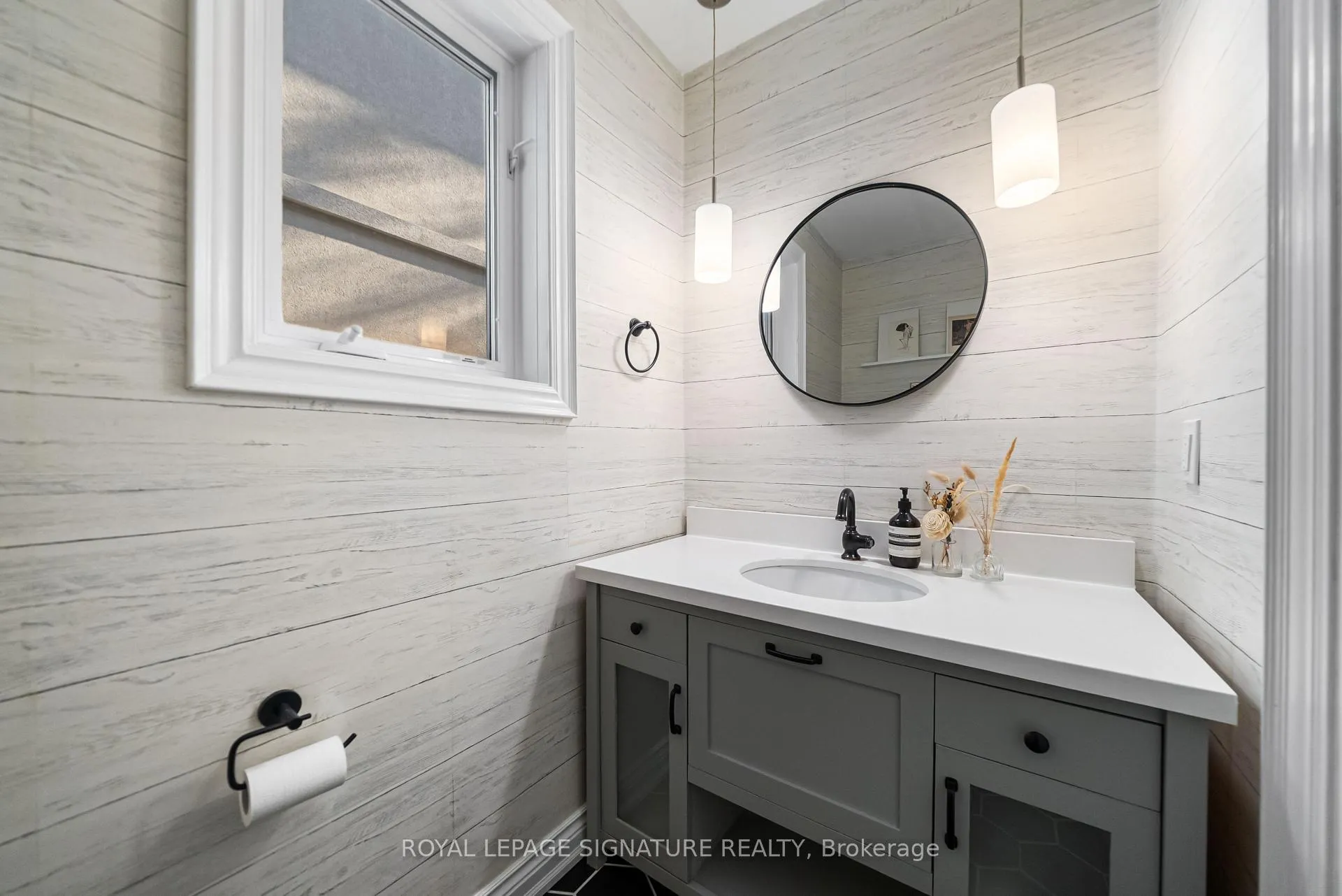 Photo 22 of 220 Westlake Avenue, Toronto, Woodbine-Lumsden — HOMEH