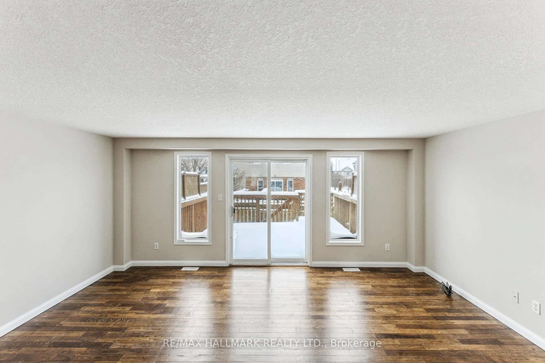 Photo 6 of 213 Snowdrop Crescent, Kitchener — HOMEH