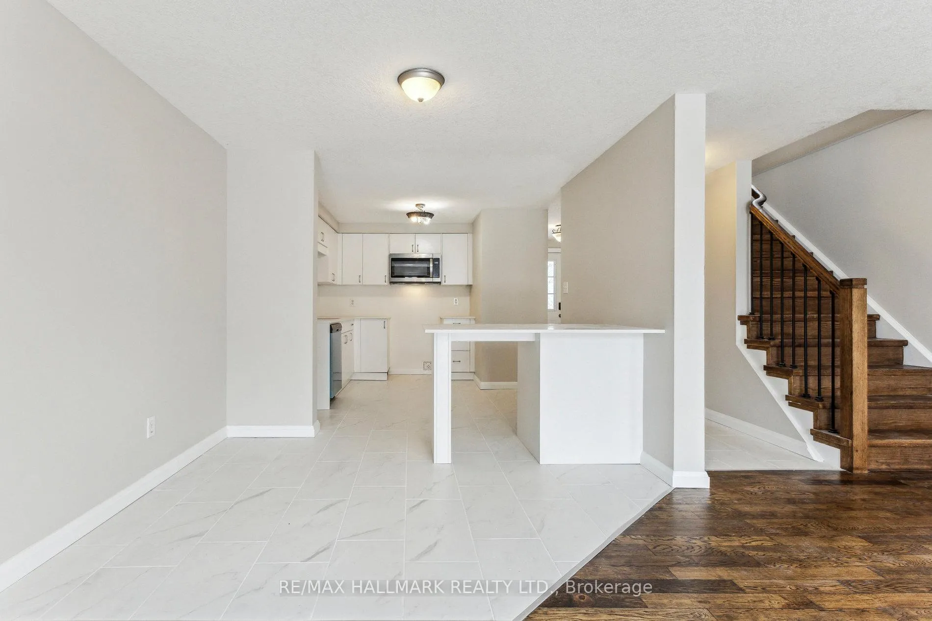 Photo 11 of 213 Snowdrop Crescent, Kitchener — HOMEH