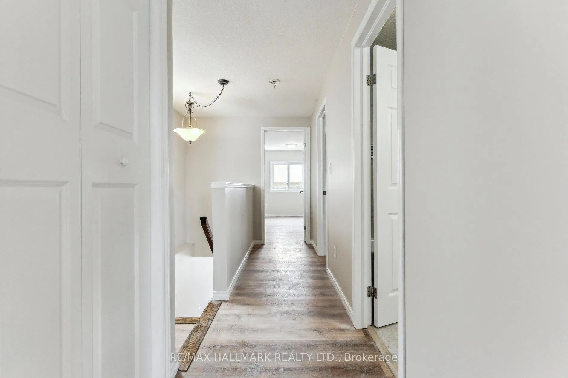 Photo 20 of 213 Snowdrop Crescent, Kitchener — HOMEH