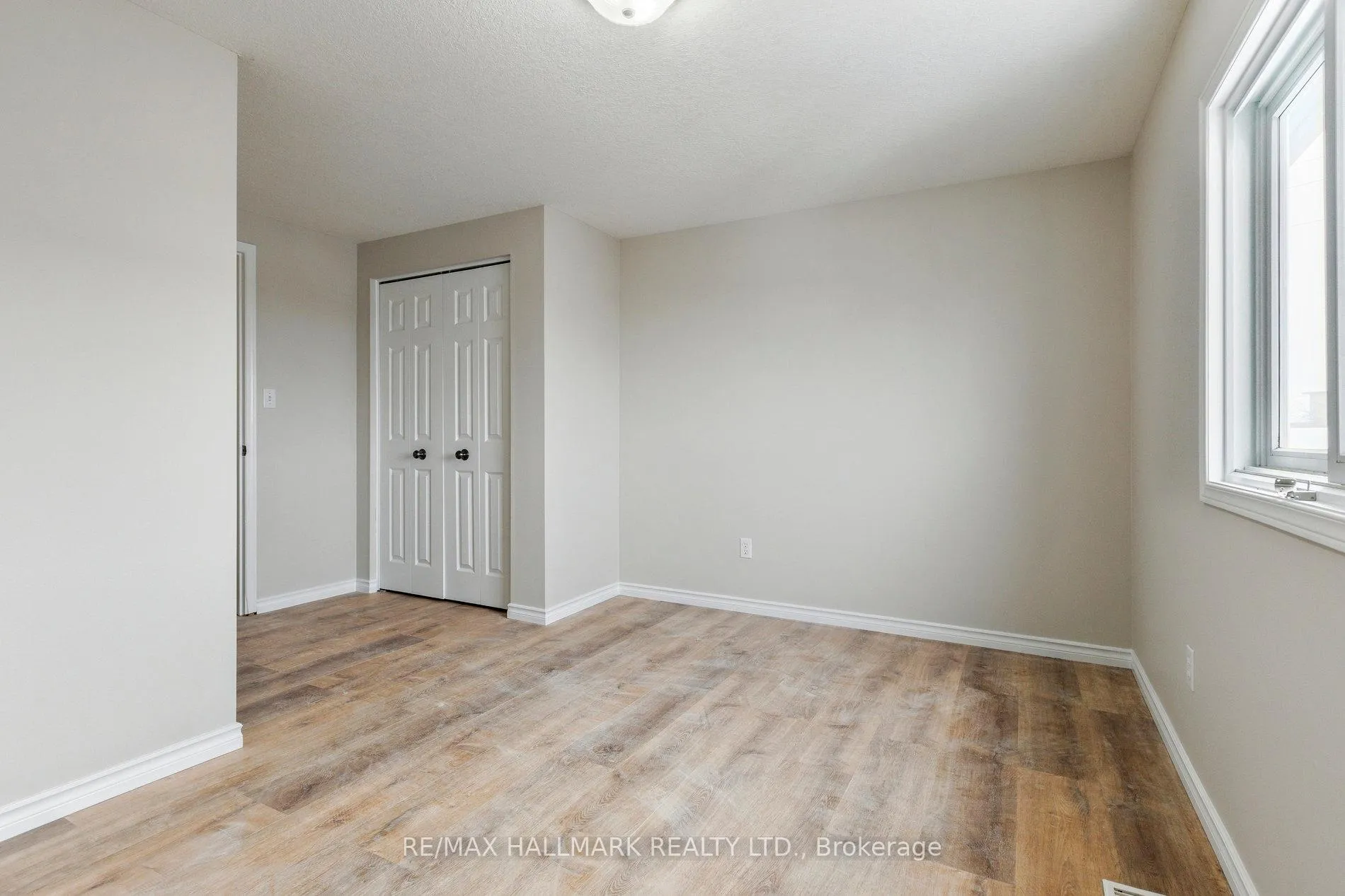 Photo 28 of 213 Snowdrop Crescent, Kitchener — HOMEH