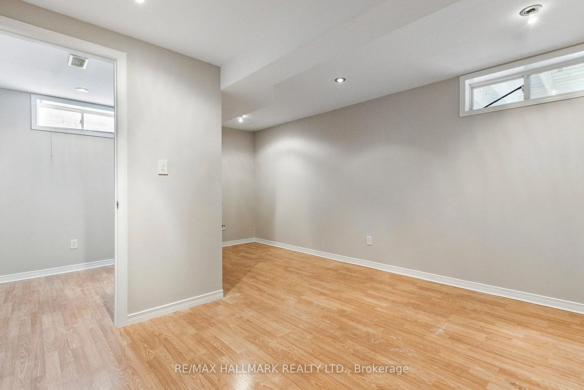 Photo 34 of 213 Snowdrop Crescent, Kitchener — HOMEH