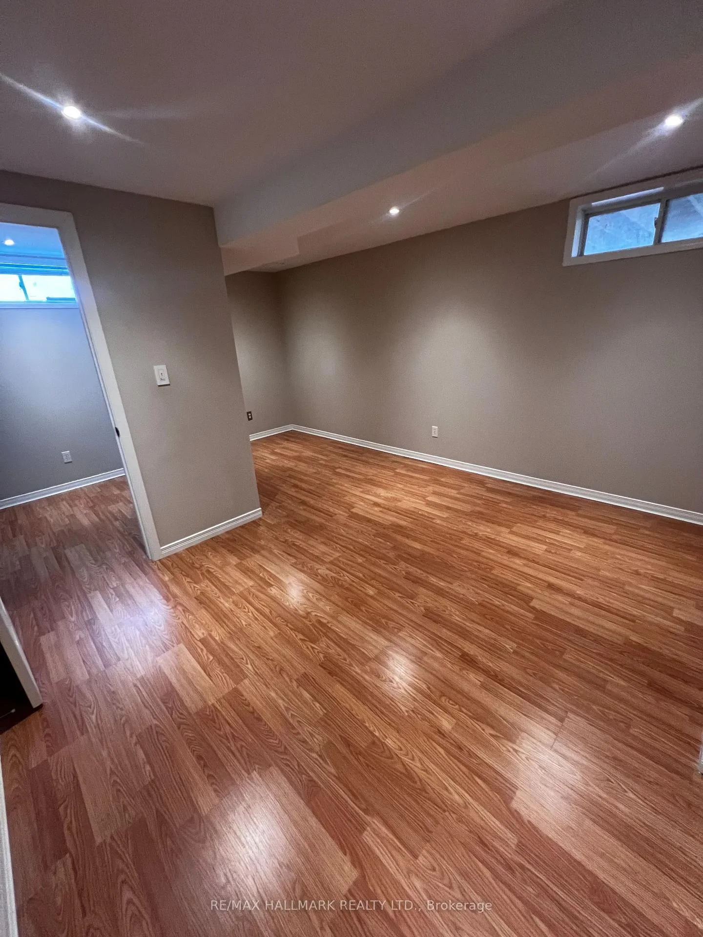 Photo 36 of 213 Snowdrop Crescent, Kitchener — HOMEH