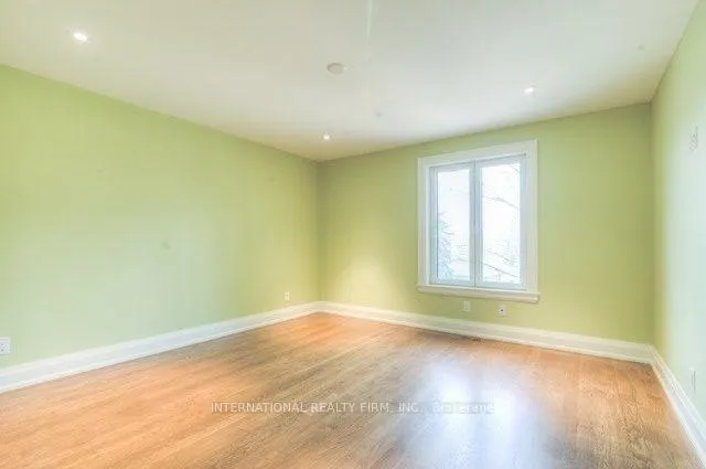 Photo 20 of 33 Cloverhill Road, Etobicoke, Stonegate-Queensway — HOMEH