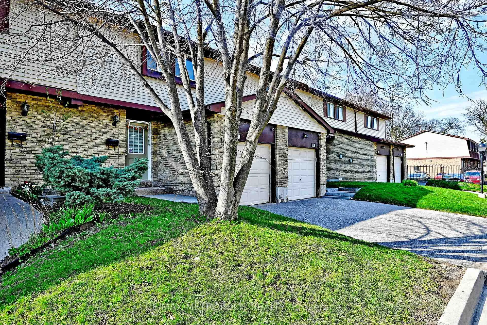 Front of Unit 83, 45 Hansen Road N