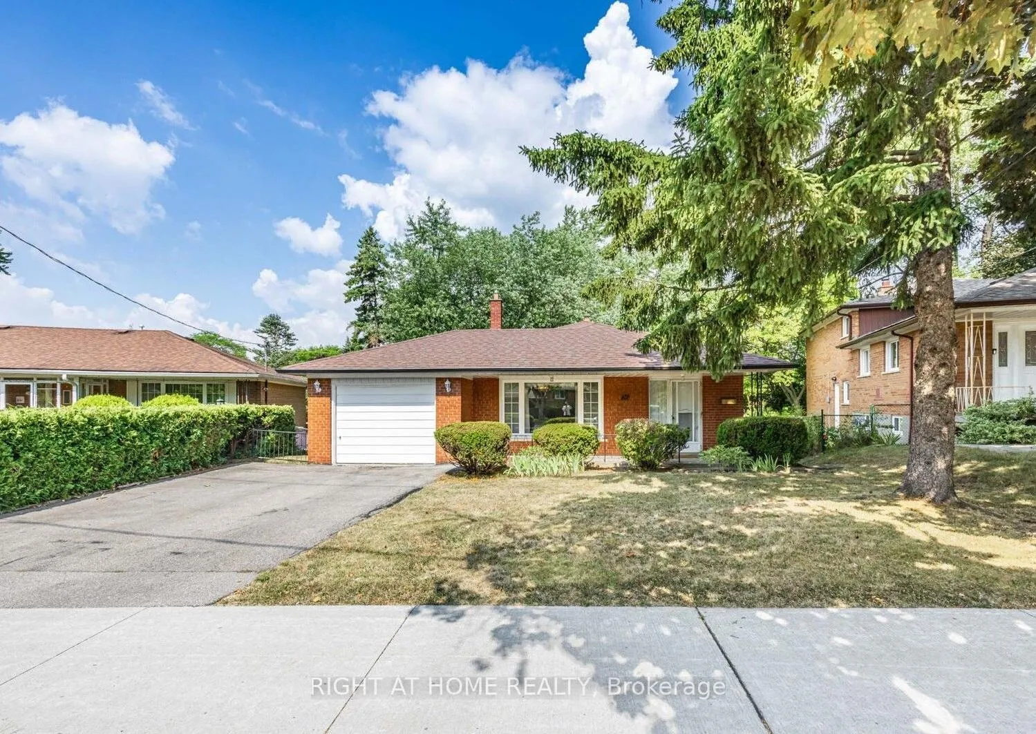 Front of Unit Basement, 26 Goodview Road