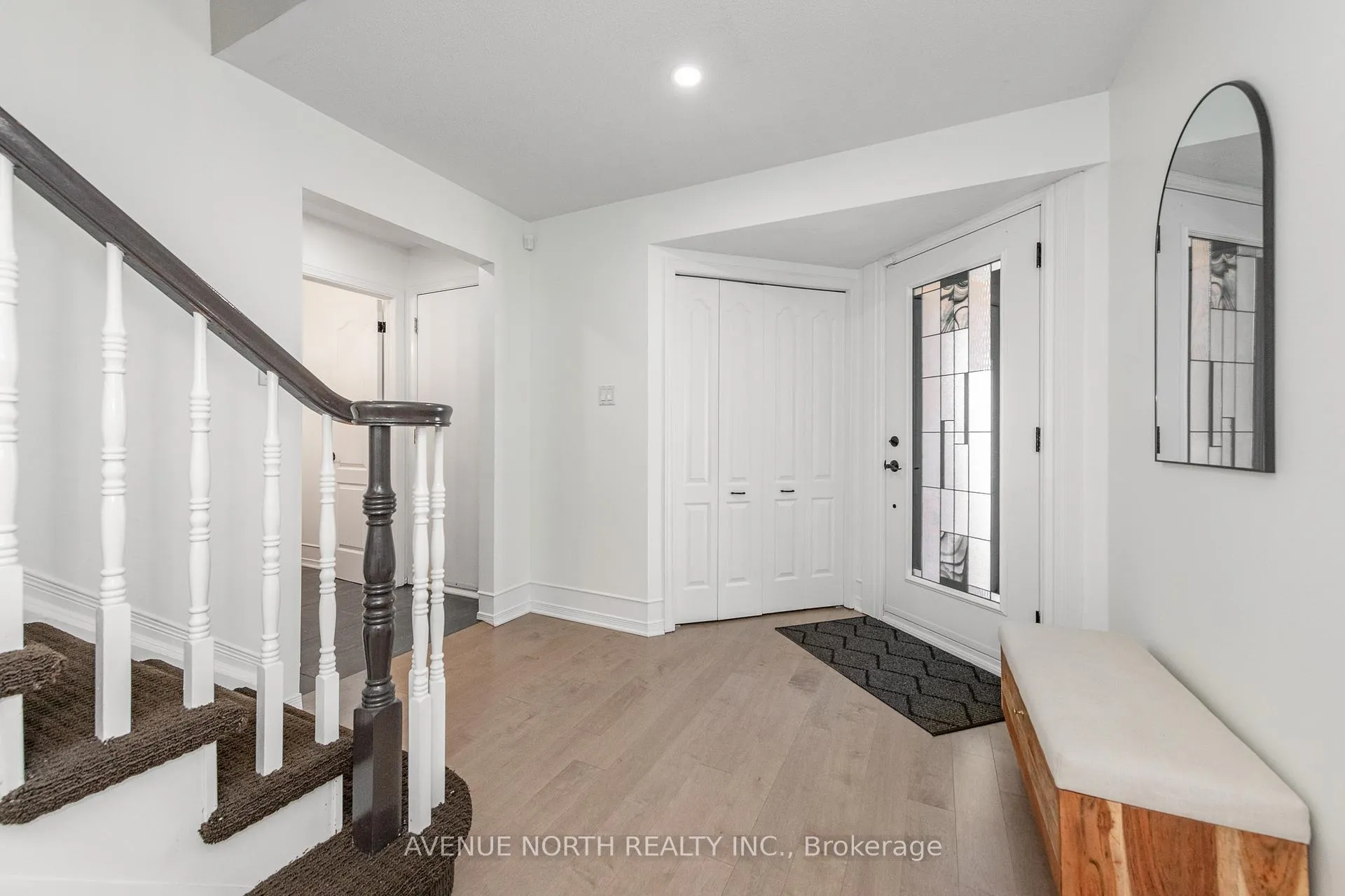 Photo 2 of 3028 Courtyard Crescent, Ottawa, Upper Hunt Club — HOMEH