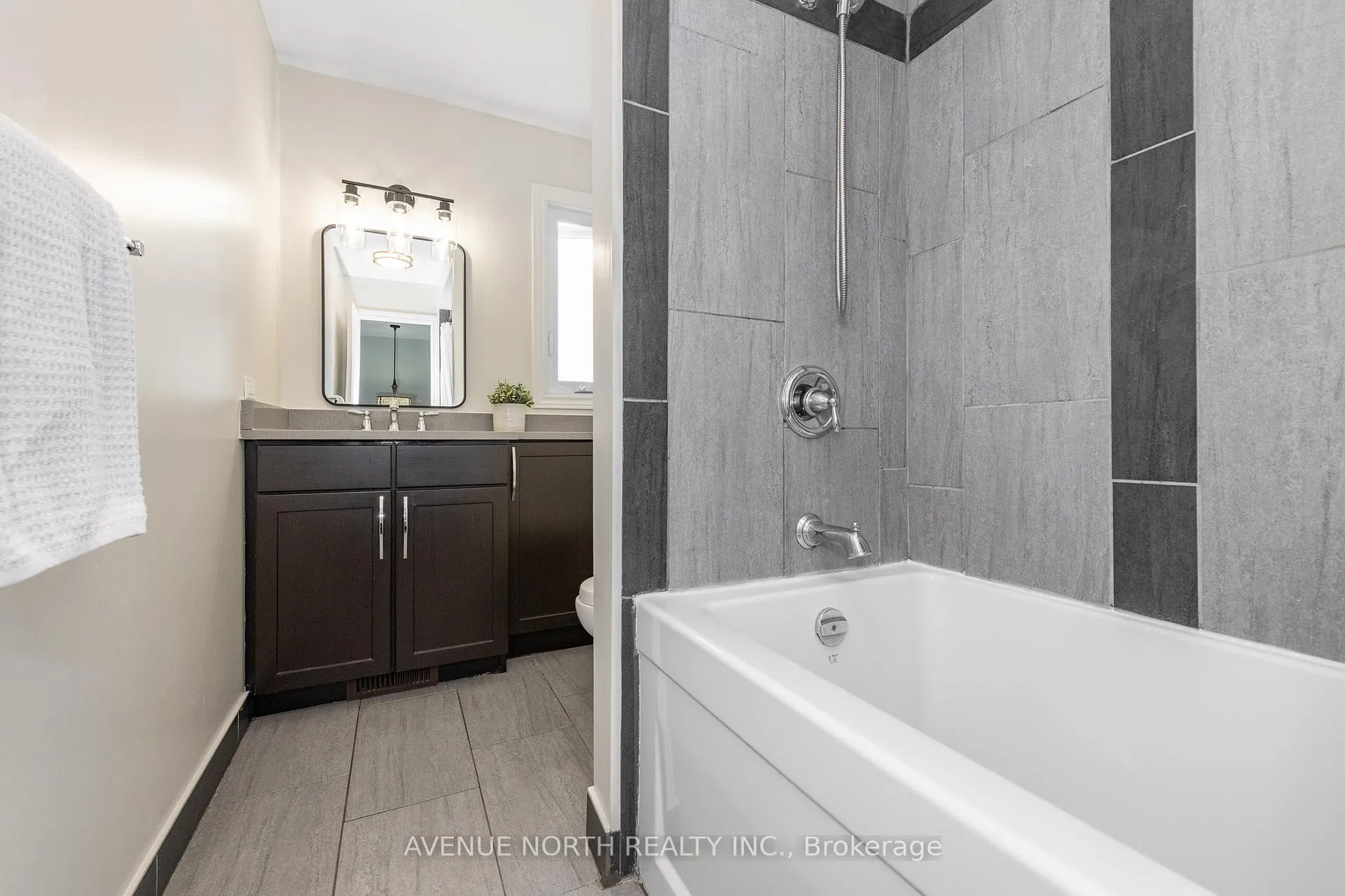 Photo 27 of 3028 Courtyard Crescent, Ottawa, Upper Hunt Club — HOMEH
