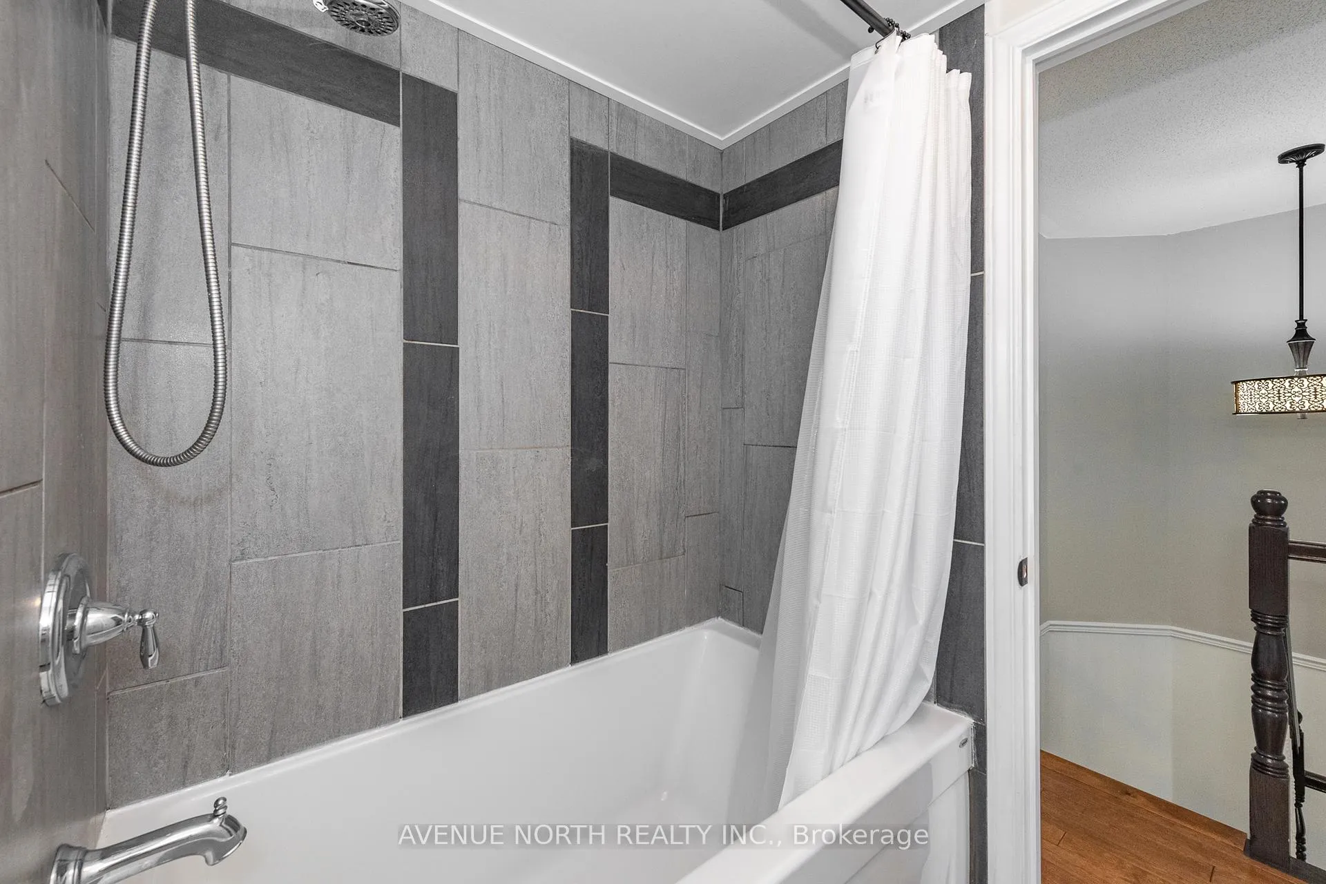 Photo 29 of 3028 Courtyard Crescent, Ottawa, Upper Hunt Club — HOMEH