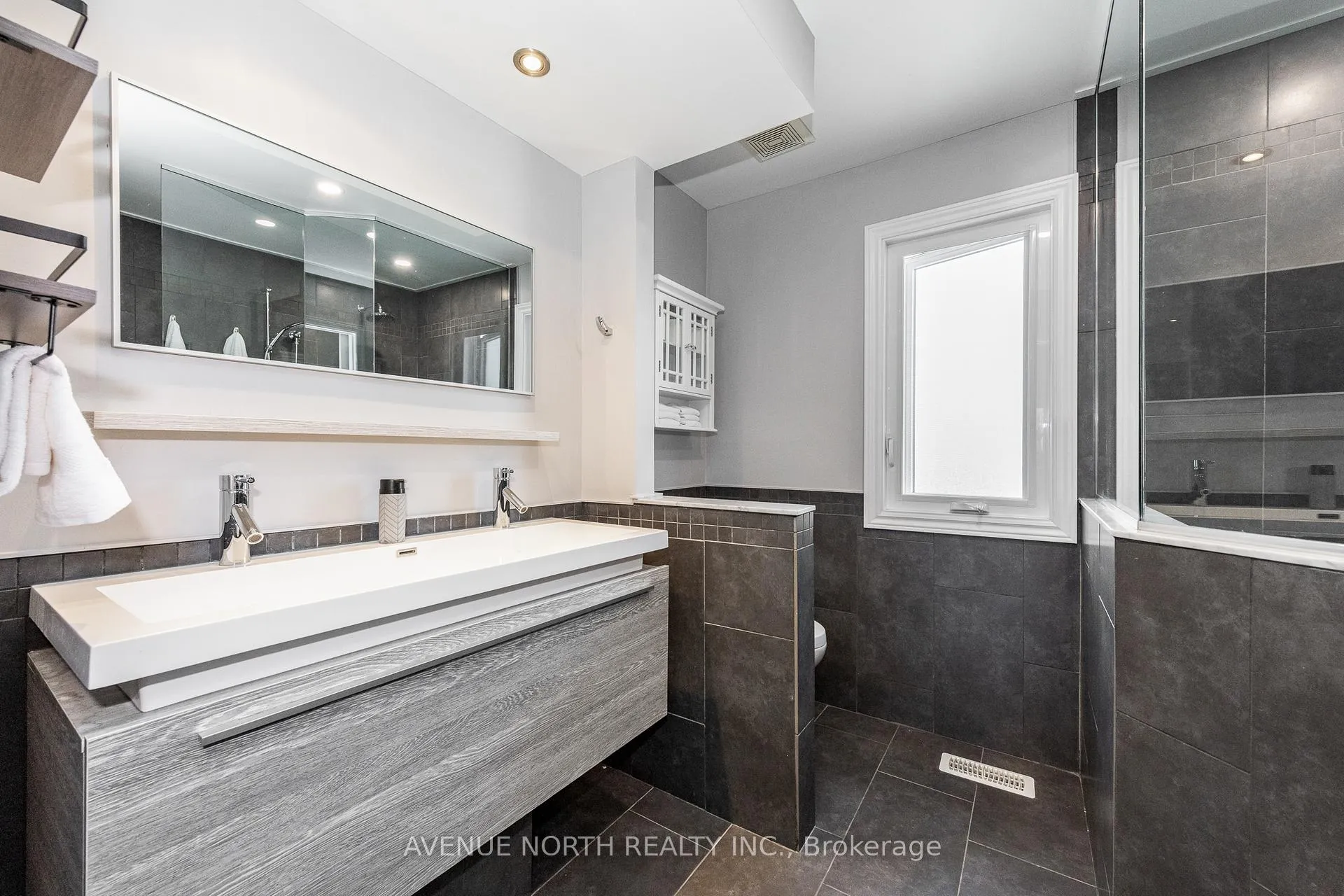 Photo 34 of 3028 Courtyard Crescent, Ottawa, Upper Hunt Club — HOMEH