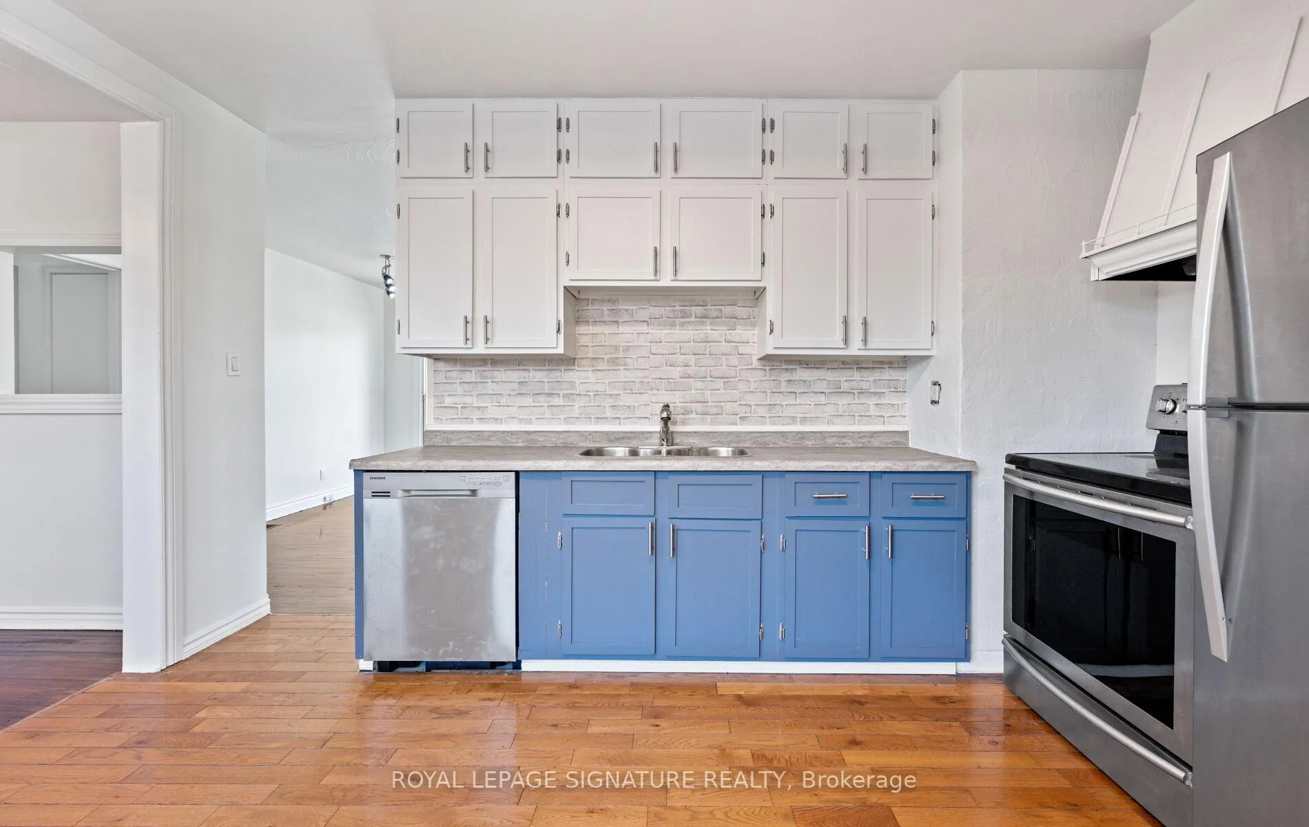Photo 8 of 1003 Wardman Crescent, Whitby, Williamsburg — HOMEH