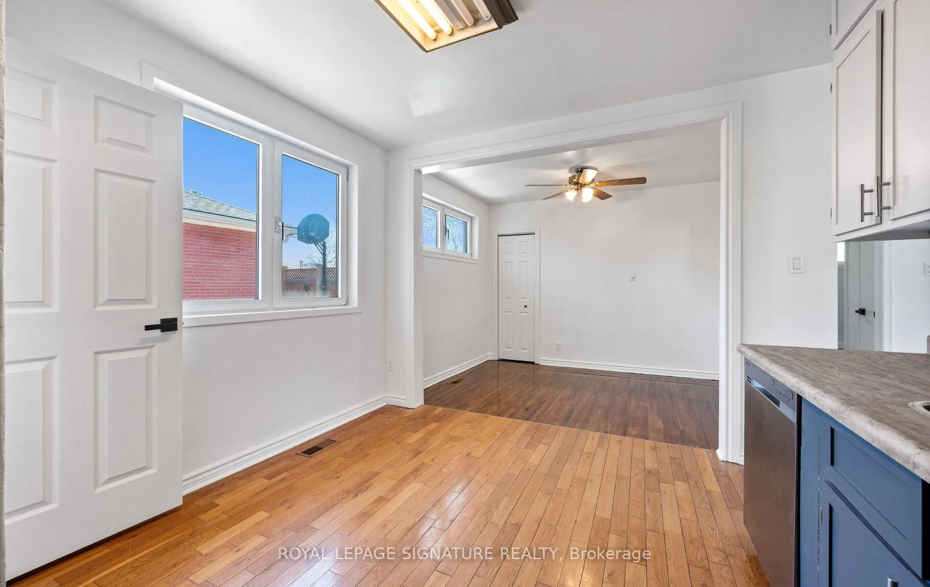 Photo 9 of 1003 Wardman Crescent, Whitby, Williamsburg — HOMEH
