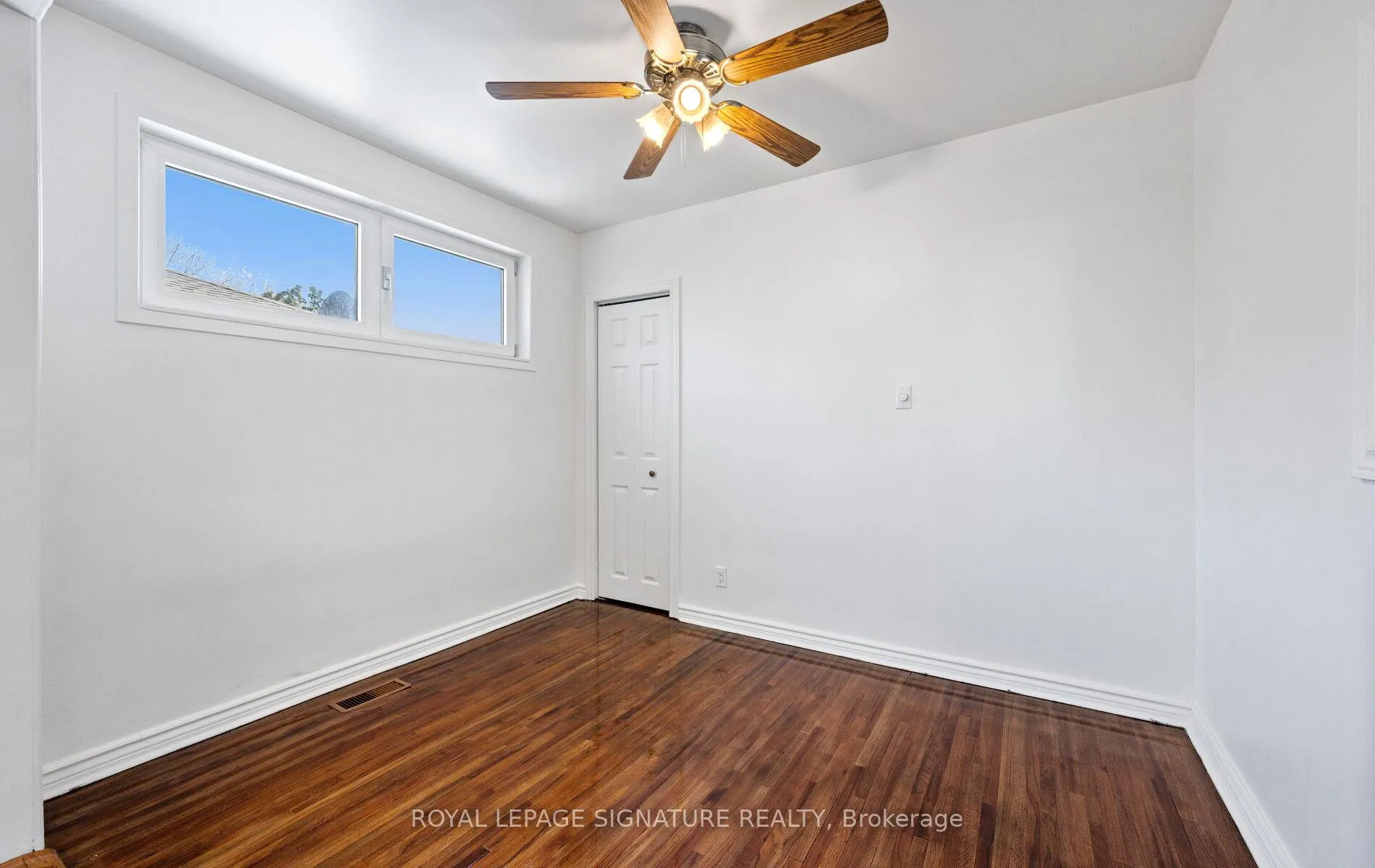 Photo 10 of 1003 Wardman Crescent, Whitby, Williamsburg — HOMEH