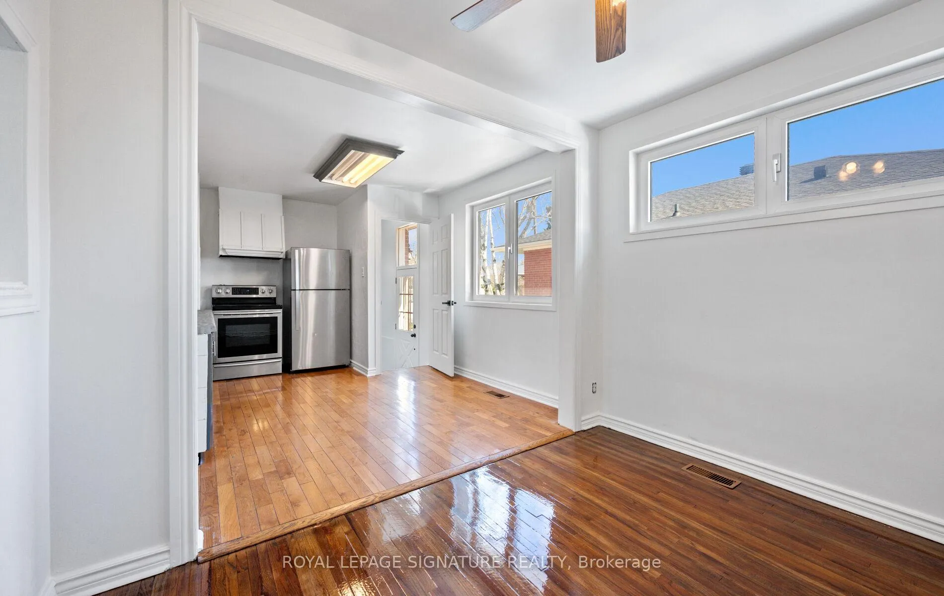 Photo 13 of 1003 Wardman Crescent, Whitby, Williamsburg — HOMEH