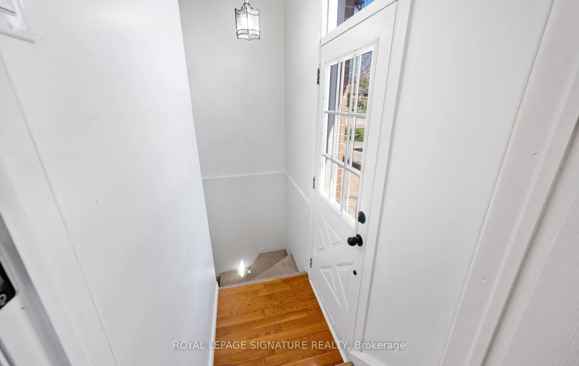 Photo 20 of 1003 Wardman Crescent, Whitby, Williamsburg — HOMEH