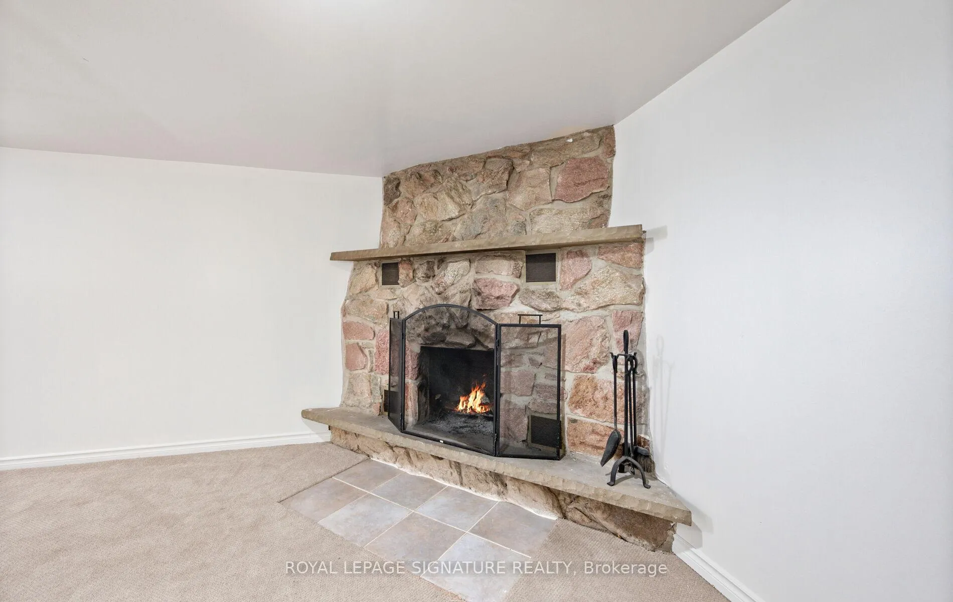 Photo 23 of 1003 Wardman Crescent, Whitby, Williamsburg — HOMEH