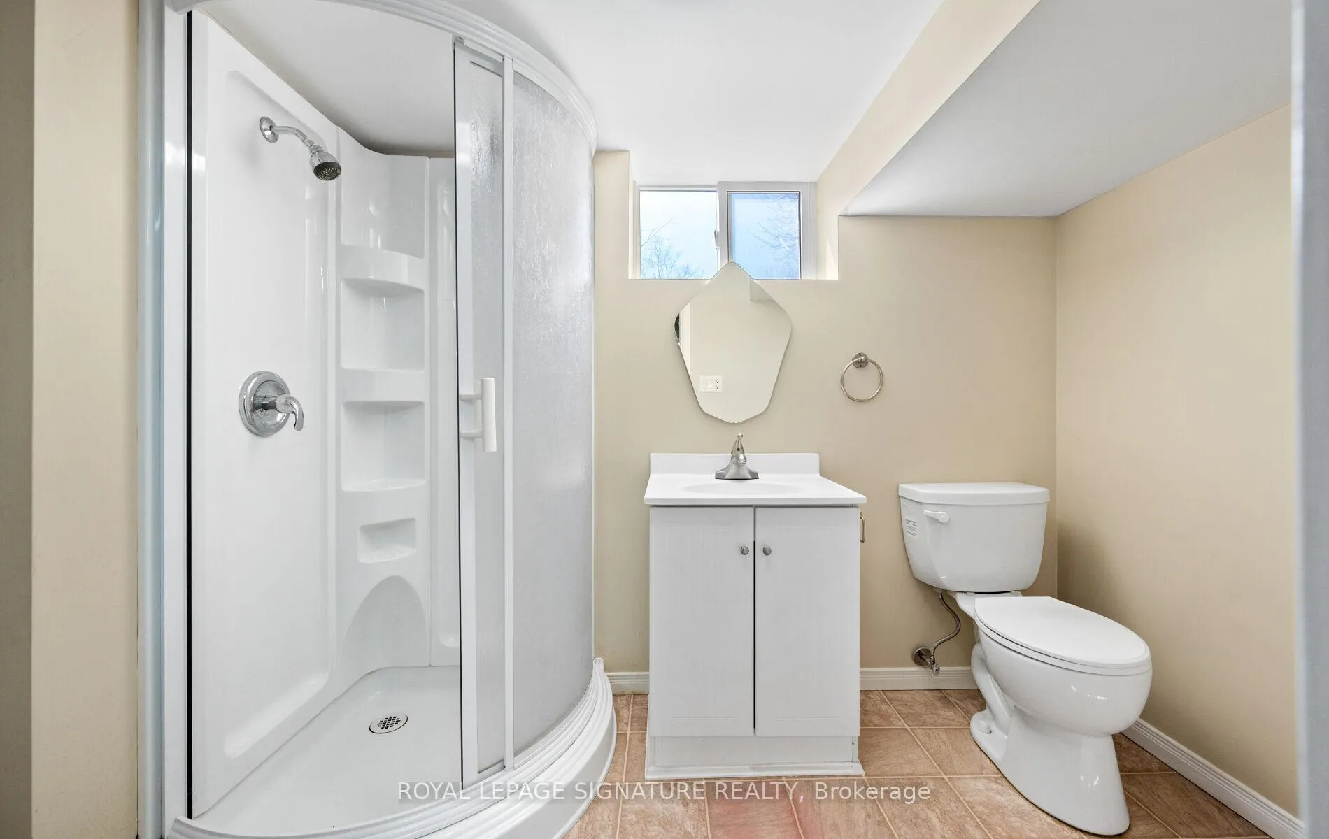 Photo 25 of 1003 Wardman Crescent, Whitby, Williamsburg — HOMEH