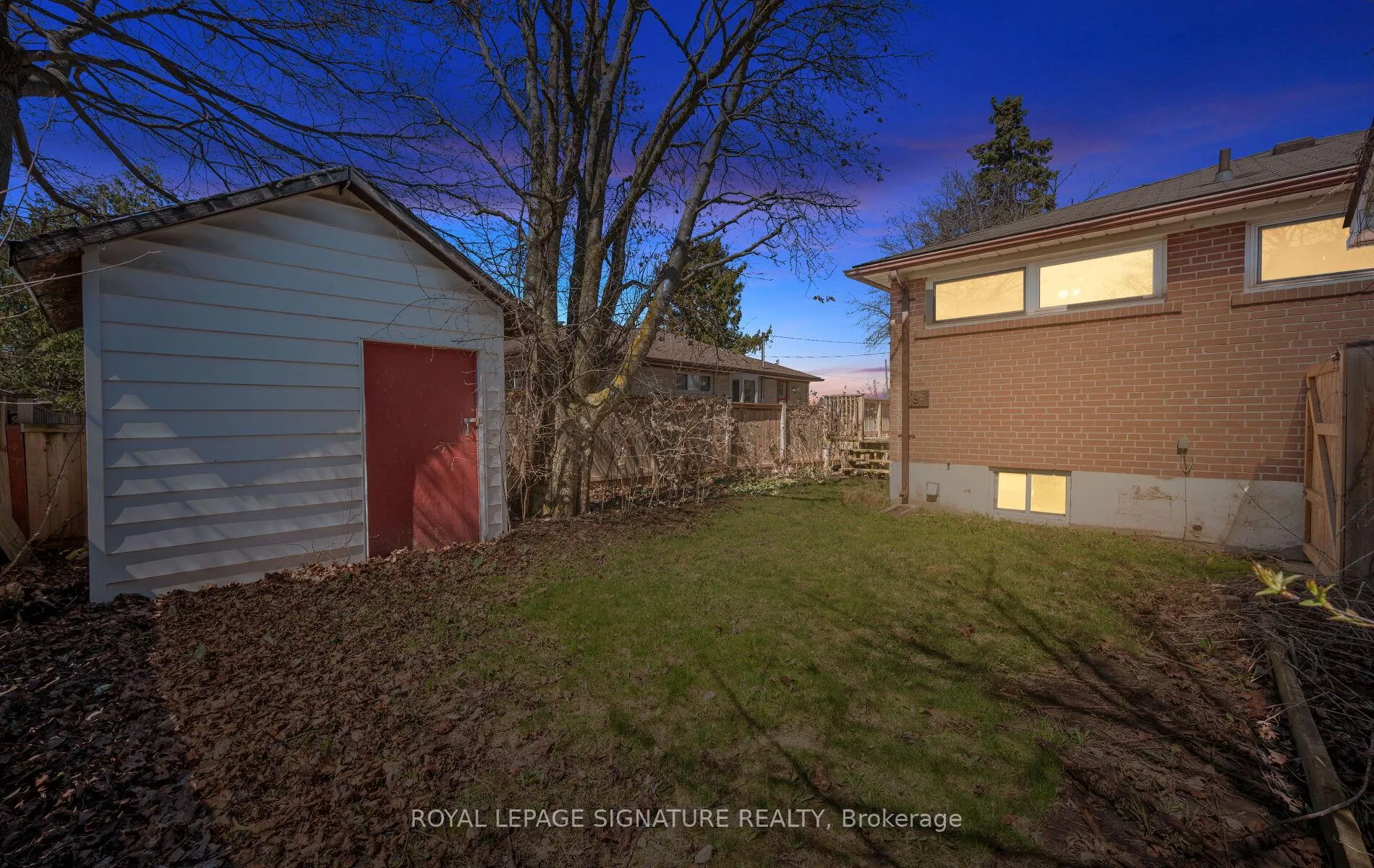 Photo 32 of 1003 Wardman Crescent, Whitby, Williamsburg — HOMEH