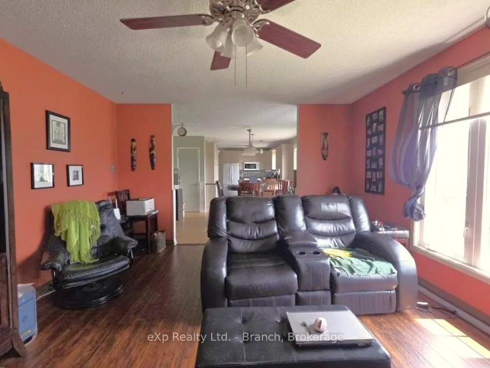 Photo 15 of 17 Gauthier Street, Kapuskasing — HOMEH