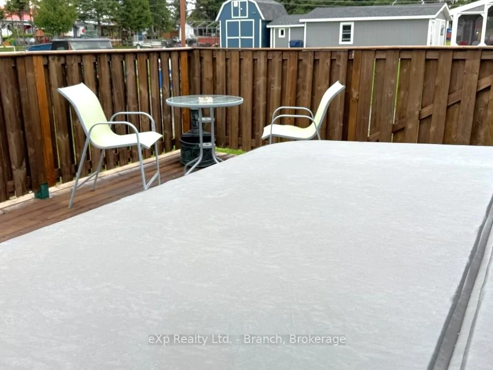 Photo 23 of 17 Gauthier Street, Kapuskasing — HOMEH