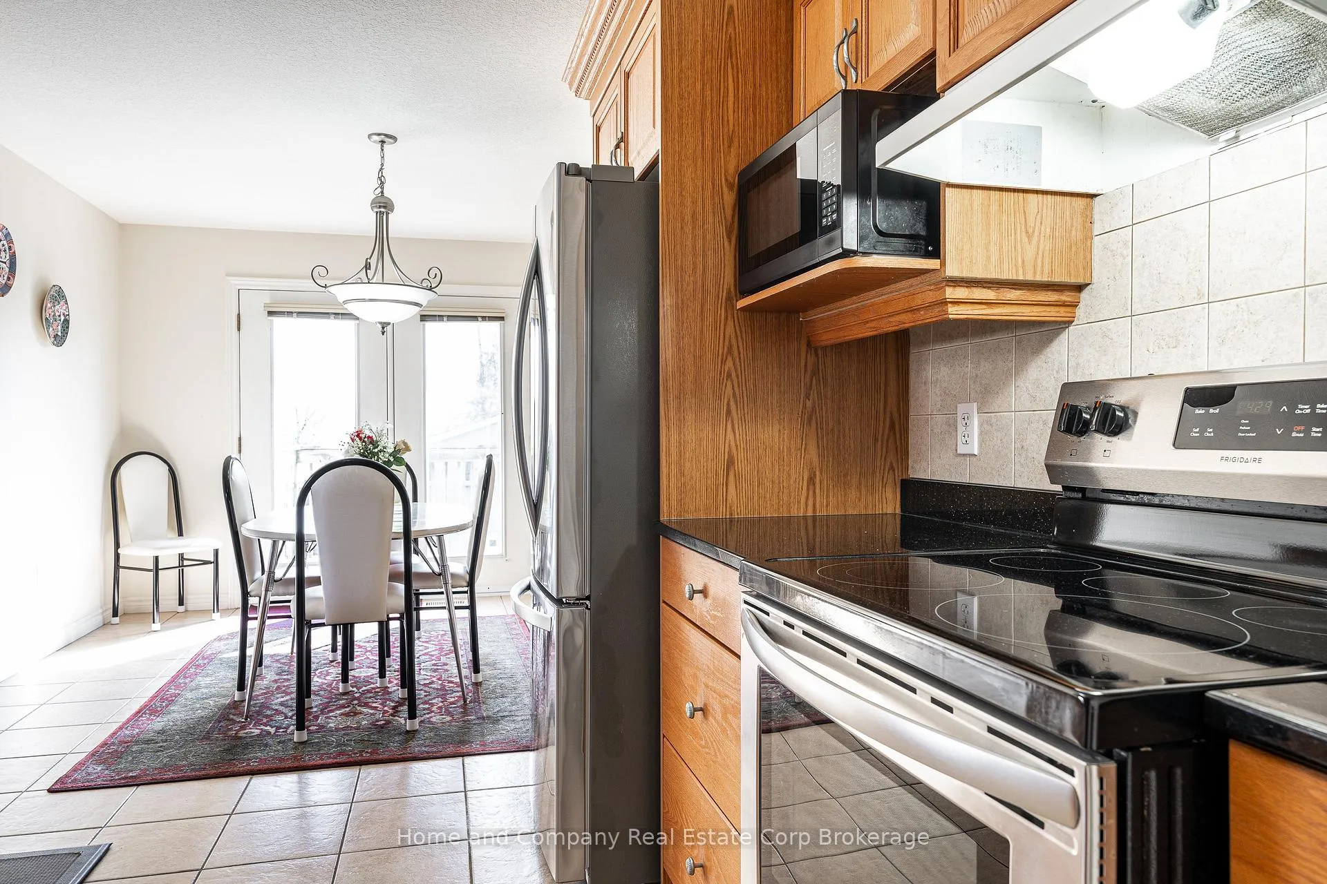 Photo 8 of 86 Lightbourne Avenue, Stratford — HOMEH