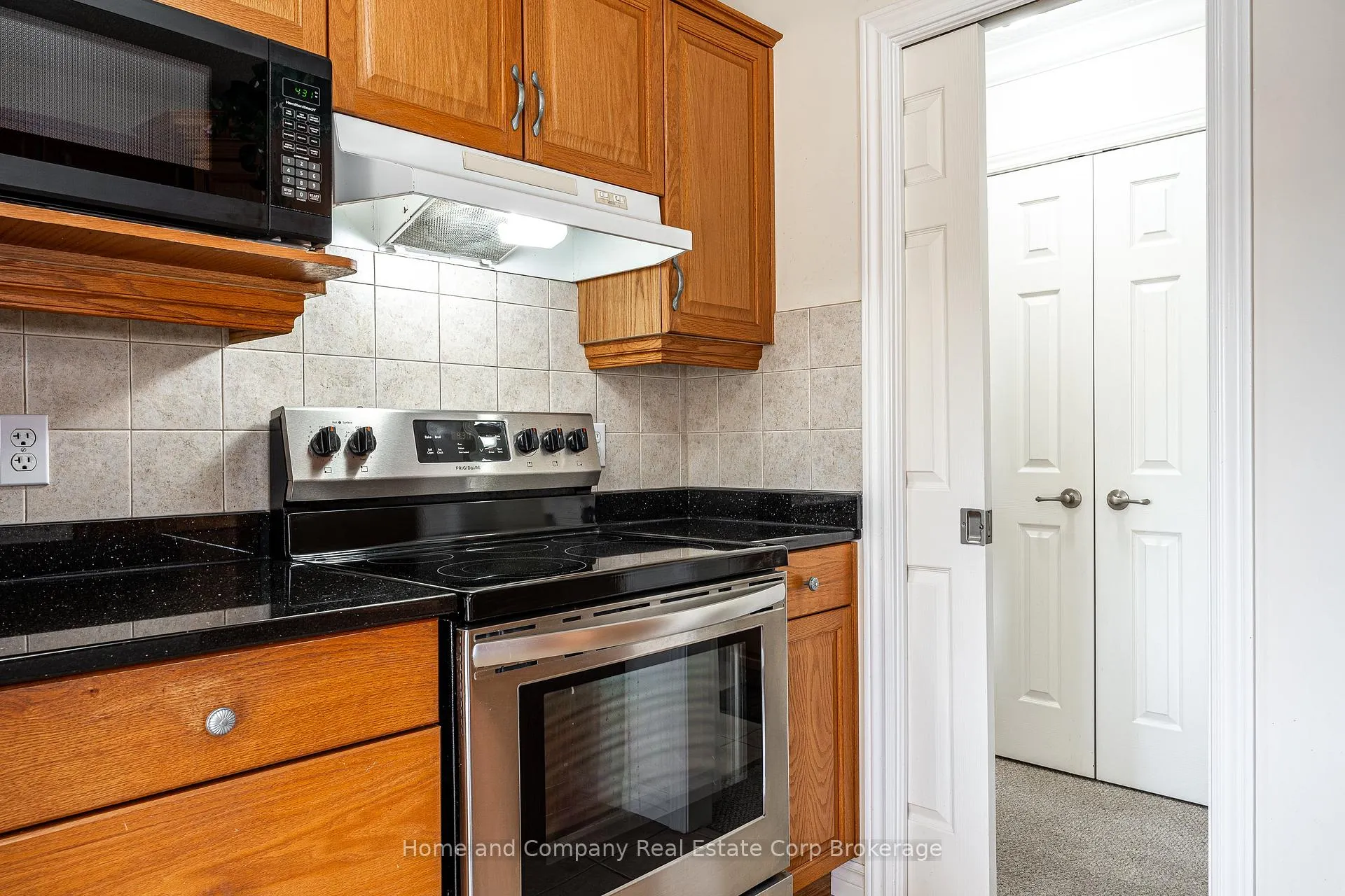Photo 10 of 86 Lightbourne Avenue, Stratford — HOMEH