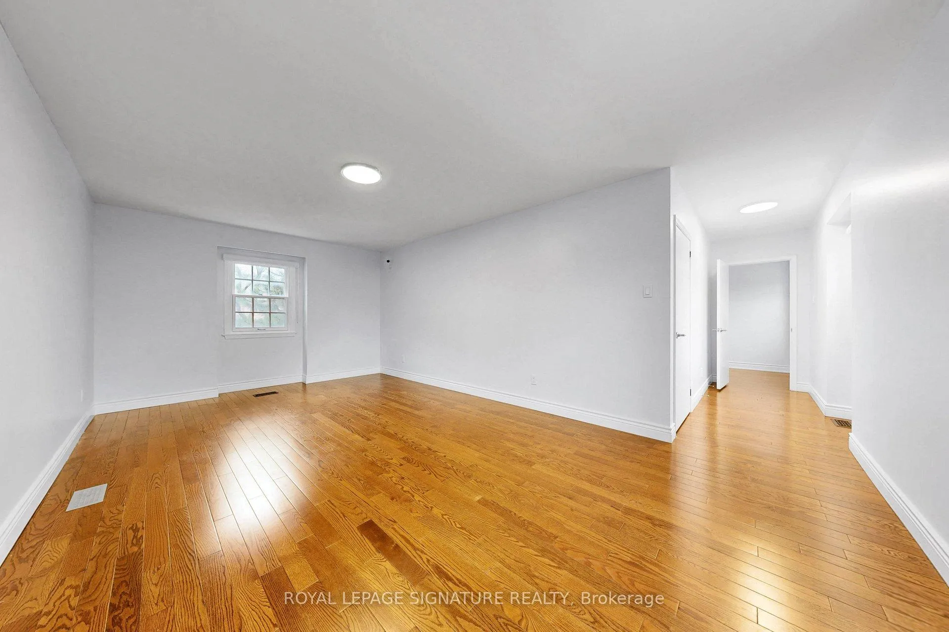 Photo 30 of 24 Laureleaf Road, Markham, Bayview Glen — HOMEH
