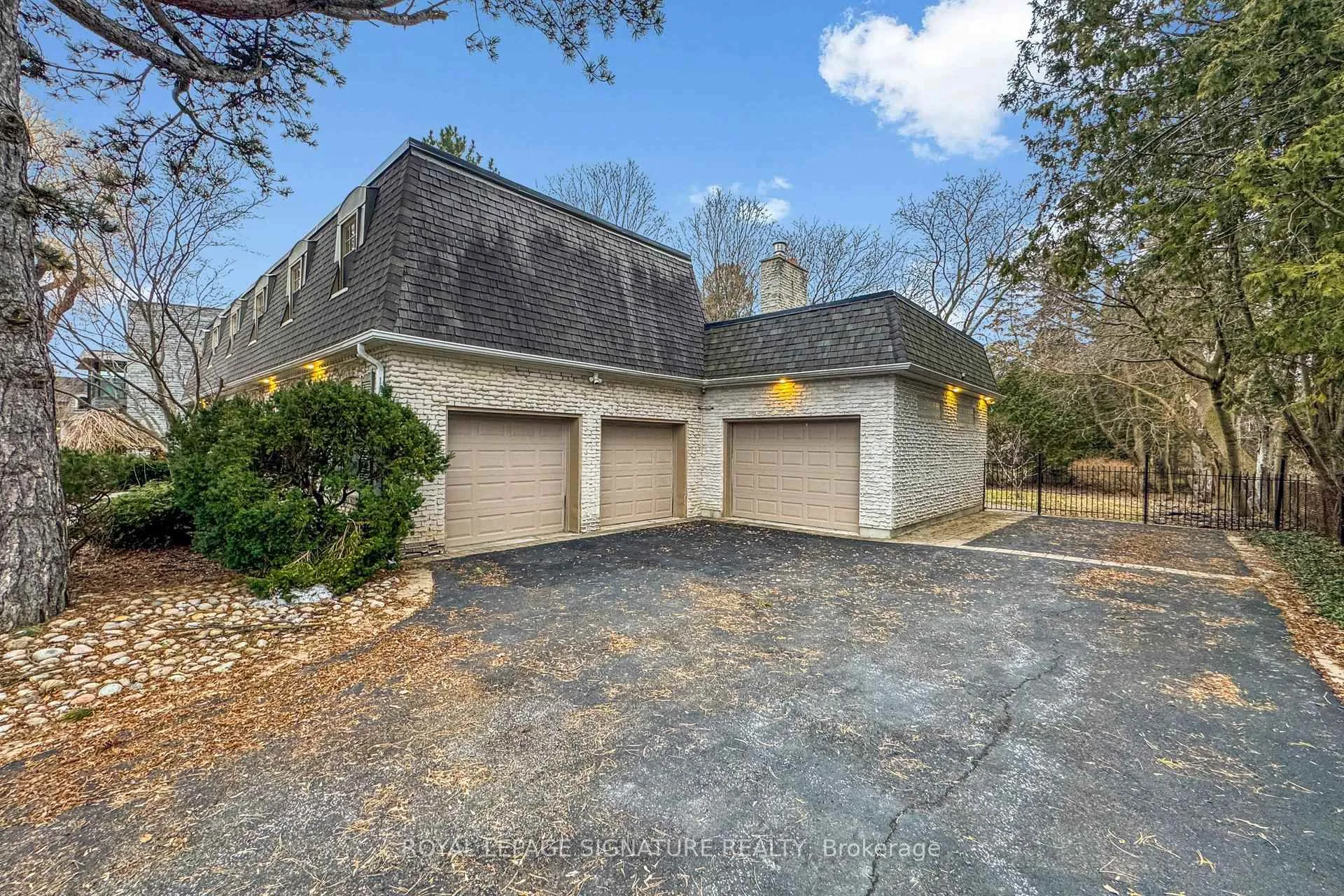 Photo 47 of 24 Laureleaf Road, Markham, Bayview Glen — HOMEH