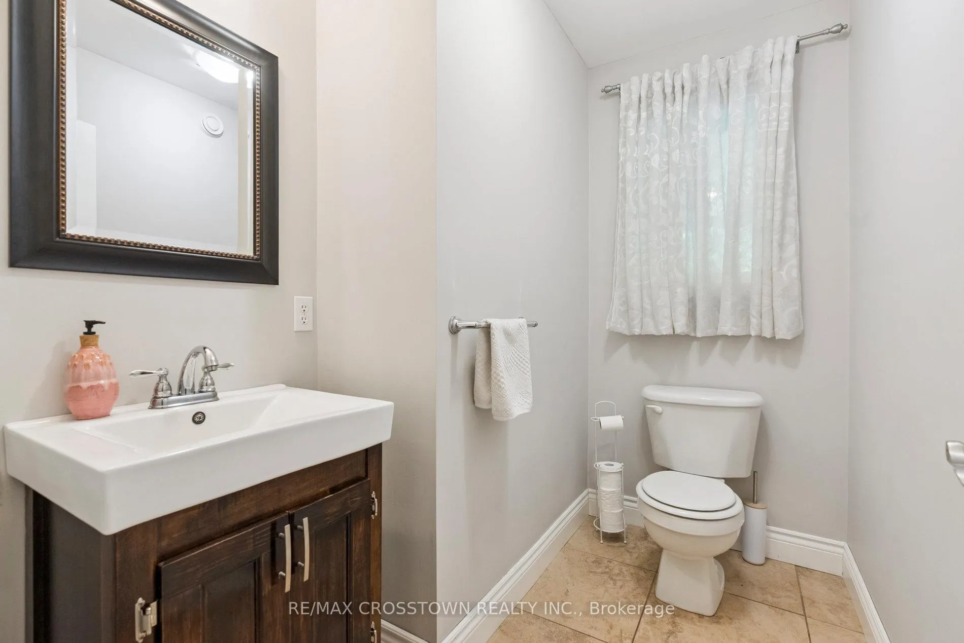 Photo 15 of 19 Gillespie Trail S, Essa, Rural Essa — HOMEH