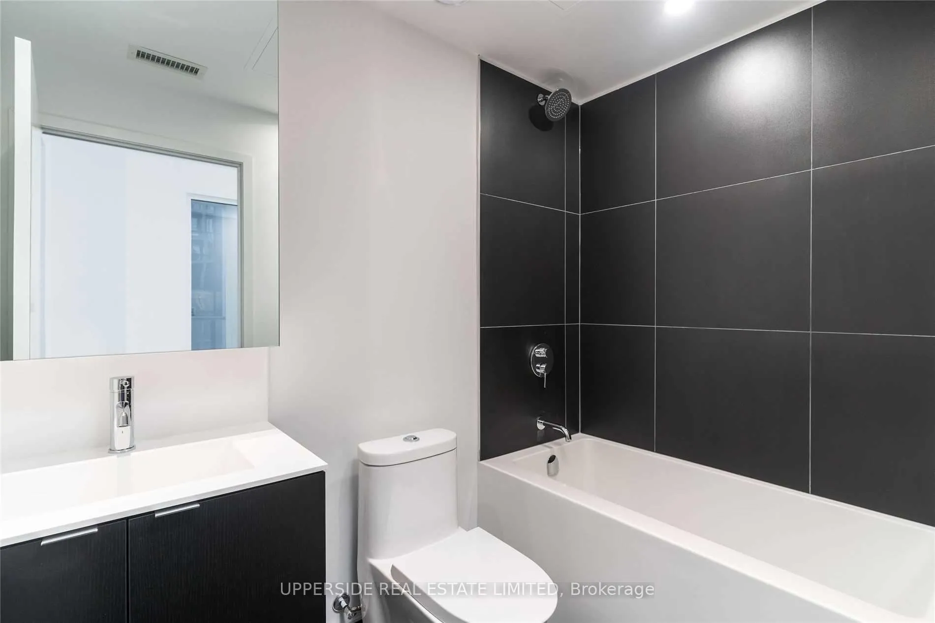 Photo 5 of Unit 1014, 20 Edward Street W, Toronto, Bay Street Corridor — HOMEH