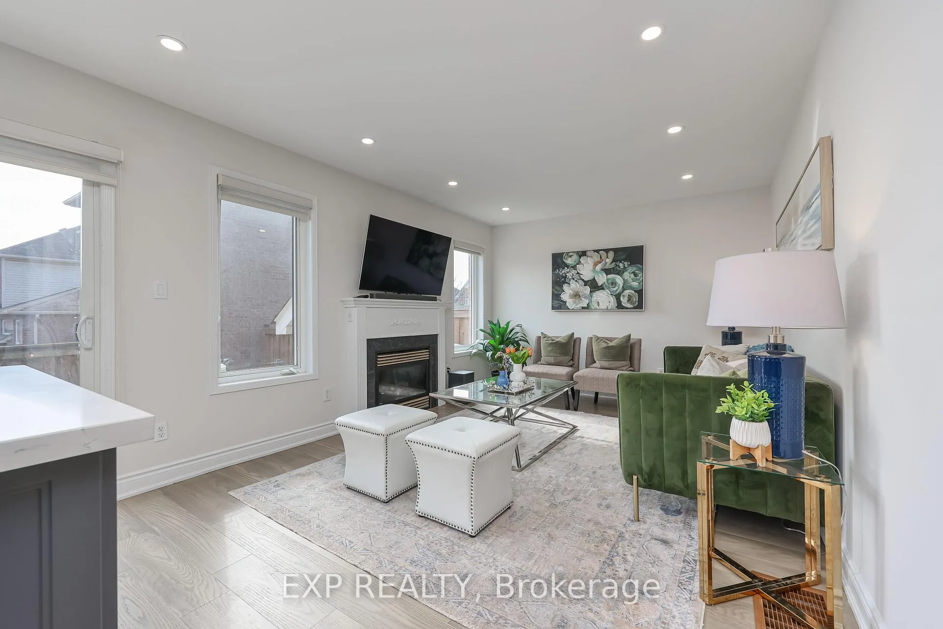 Photo 9 of 2210 Fairmount Drive, Oakville, Westmount — HOMEH